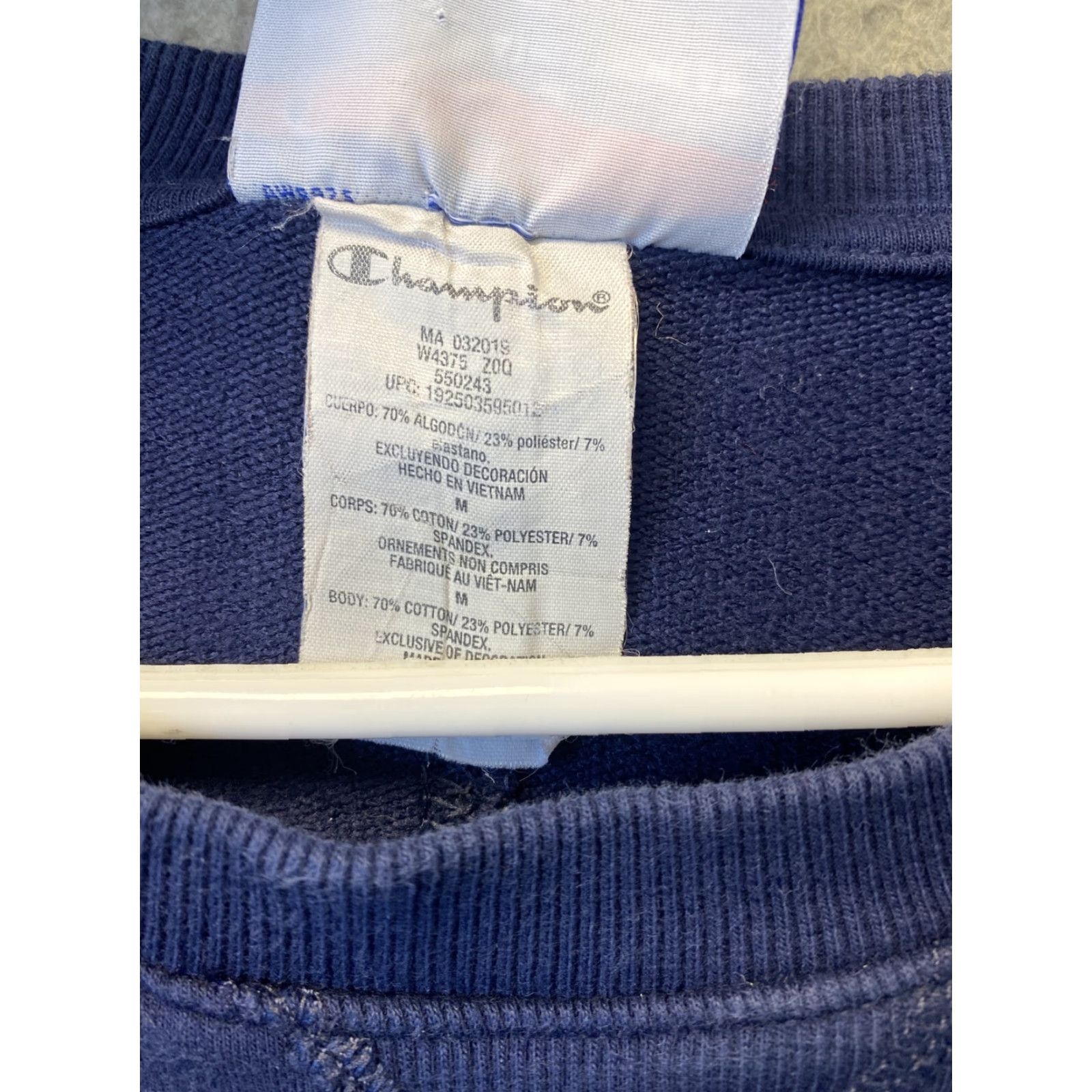 Champion Champion Women's Medium Sweatshirt Long Sleeve Pullover Blue Spell Out /47-63 Size M / US 6-8 / IT 42-44 - 4 Thumbnail