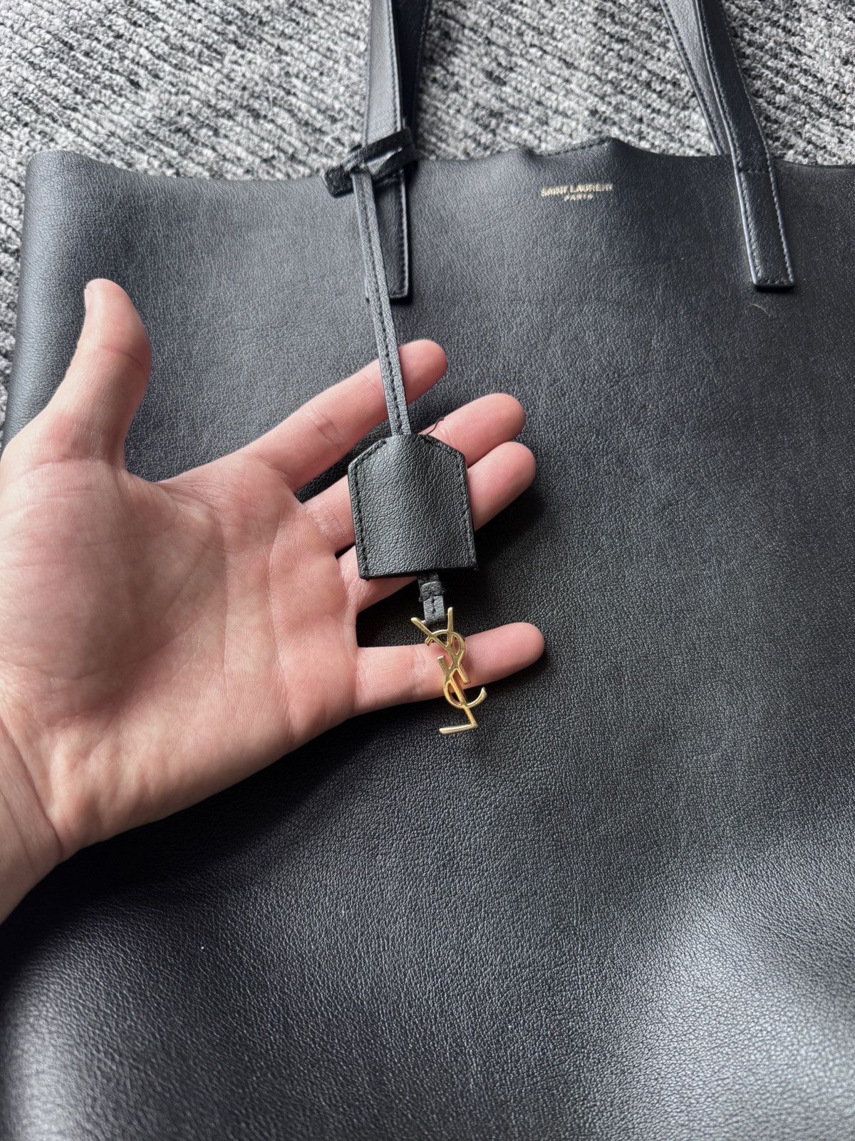 Saint Laurent Paris Saint Laurent tote bag black leather Size ONE SIZE - 4 Thumbnail