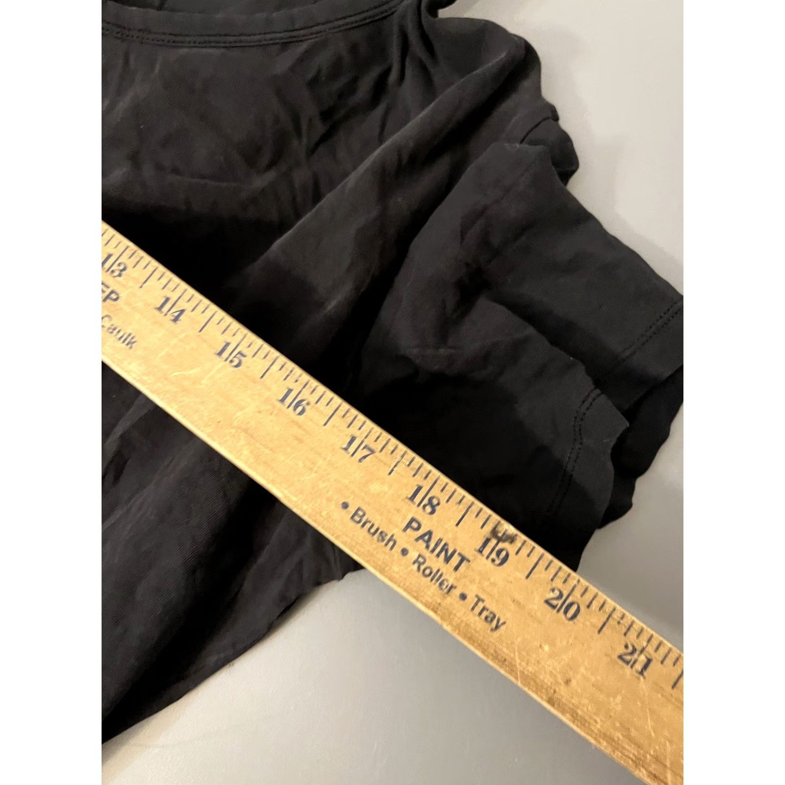 Lacoste Lacoste T-shirt Men's Medium Black Lounge Basic V-Neck Tee Size US M / EU 48-50 / 2 - 5 Thumbnail