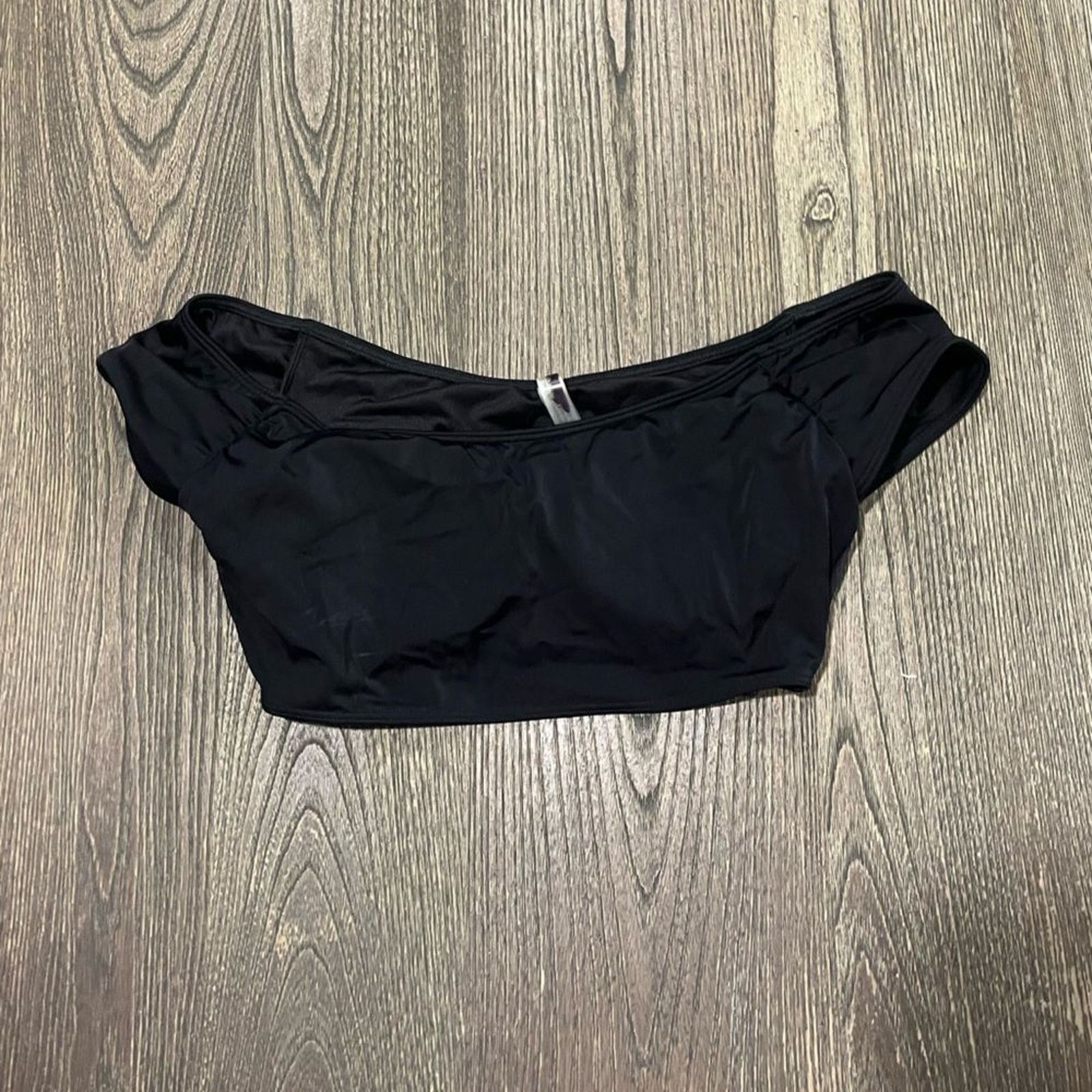 Victoria's Secret NWOT Victoria’s Secret Swim Off-Shoulder Bikini Top Padded S Size S / US 4 / IT 40 - 1 Thumbnail