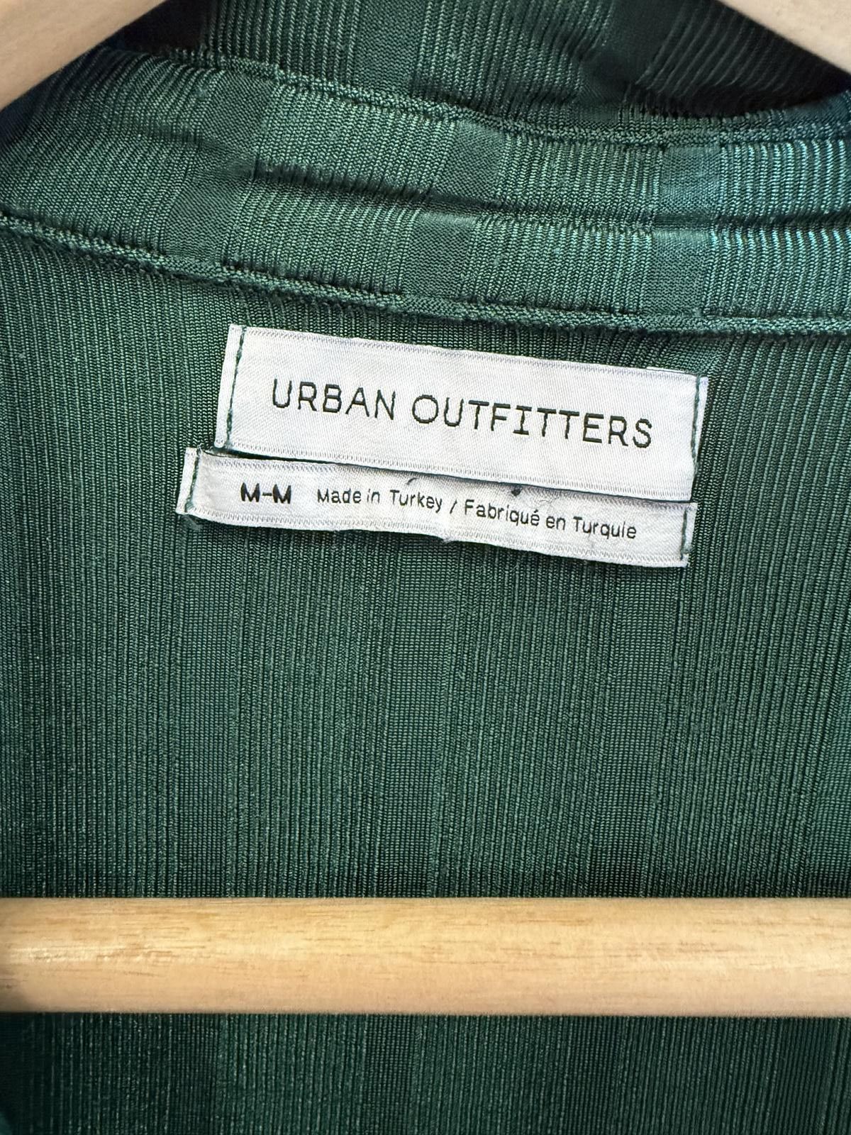 Urban Outfitters Urban Outfitters Green Ribbed Long Sleeve Button-Up Top Size M / US 6-8 / IT 42-44 - 3 Thumbnail