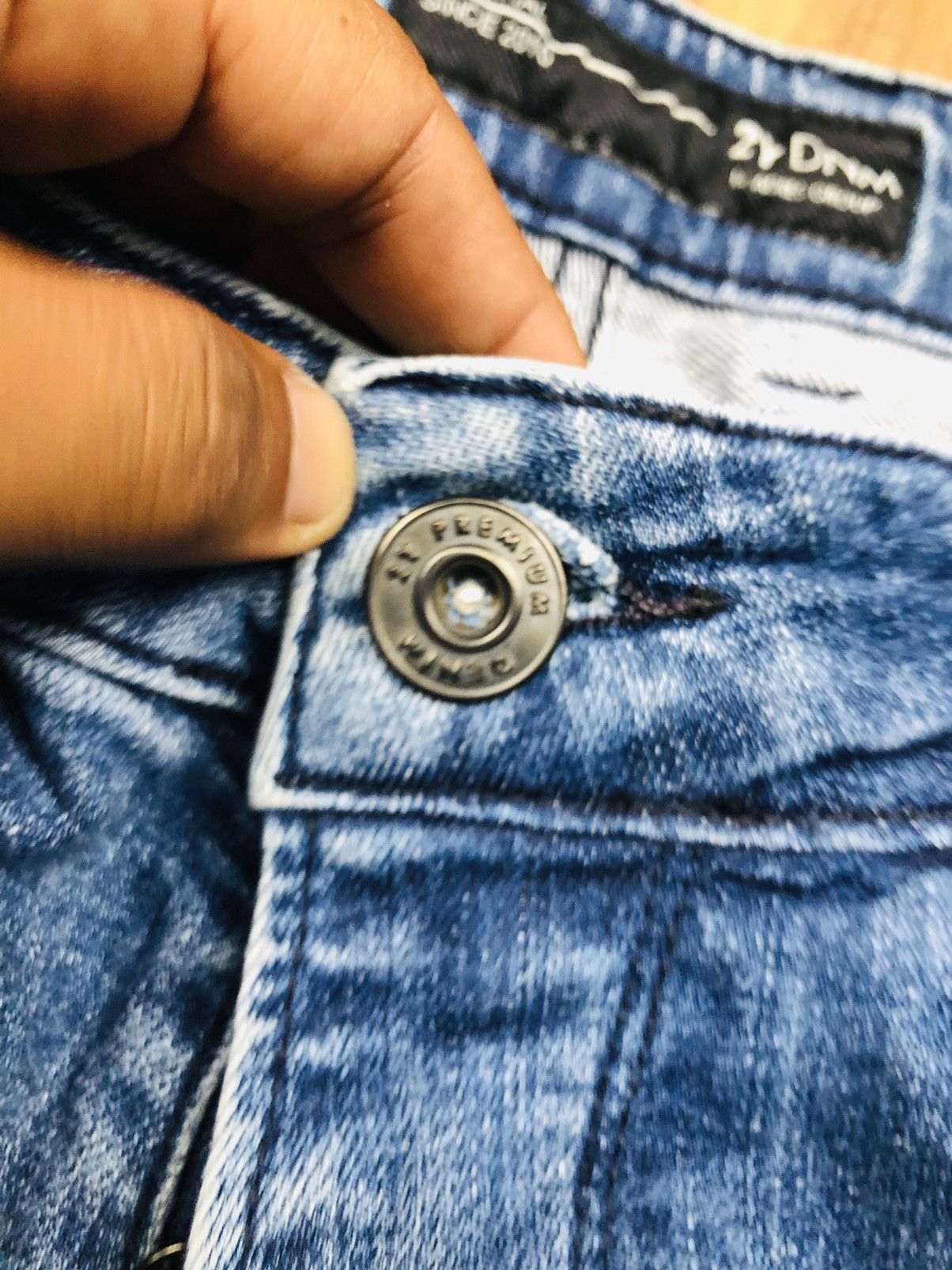 Other 2Y DNM Distress Jeans (33) Size US 29 - 11 Thumbnail