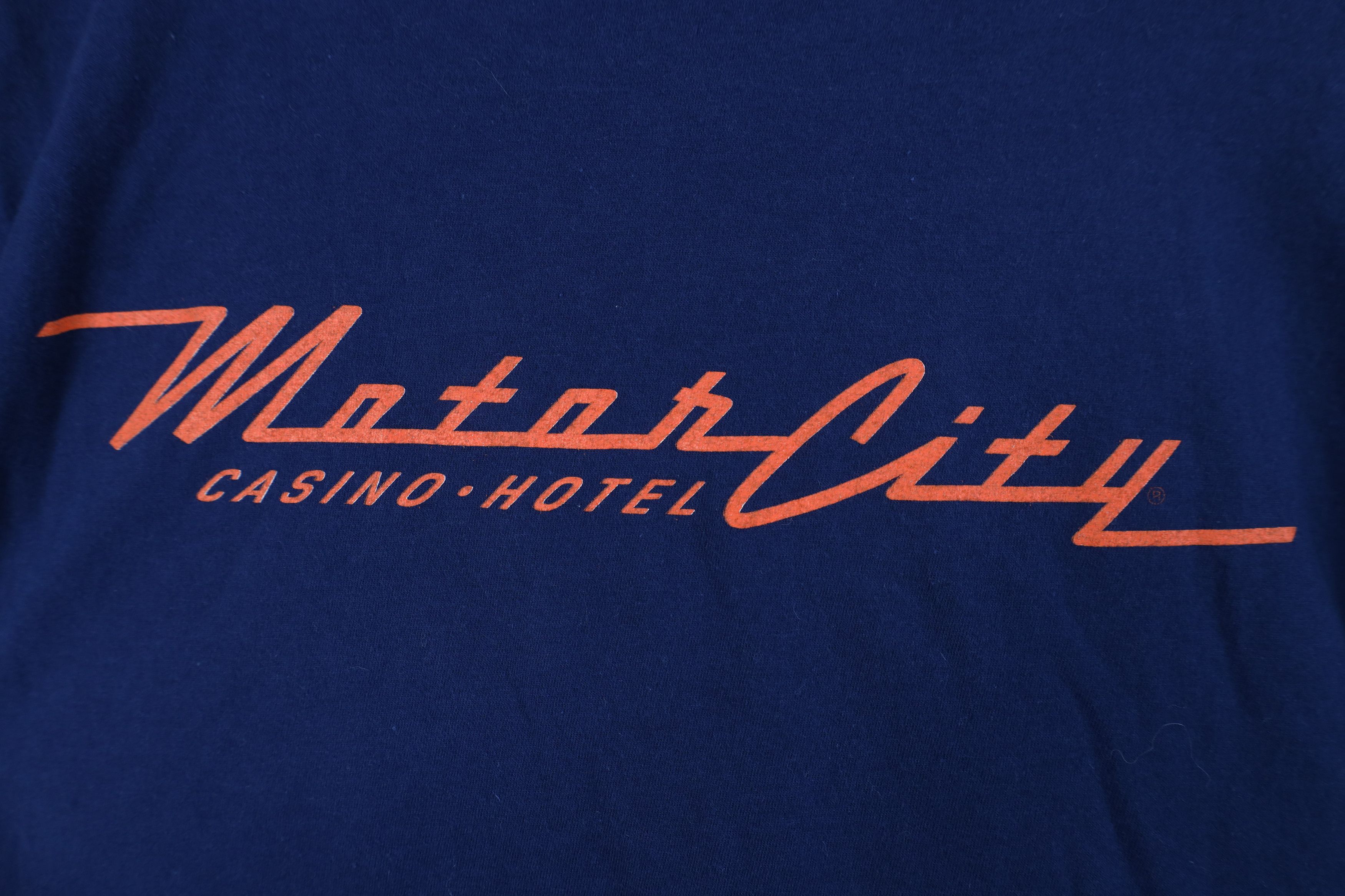 Vintage Vintage Y2K Old English D Detroit Tigers Baseball T-Shirt Size US L / EU 52-54 / 3 - 11 Thumbnail