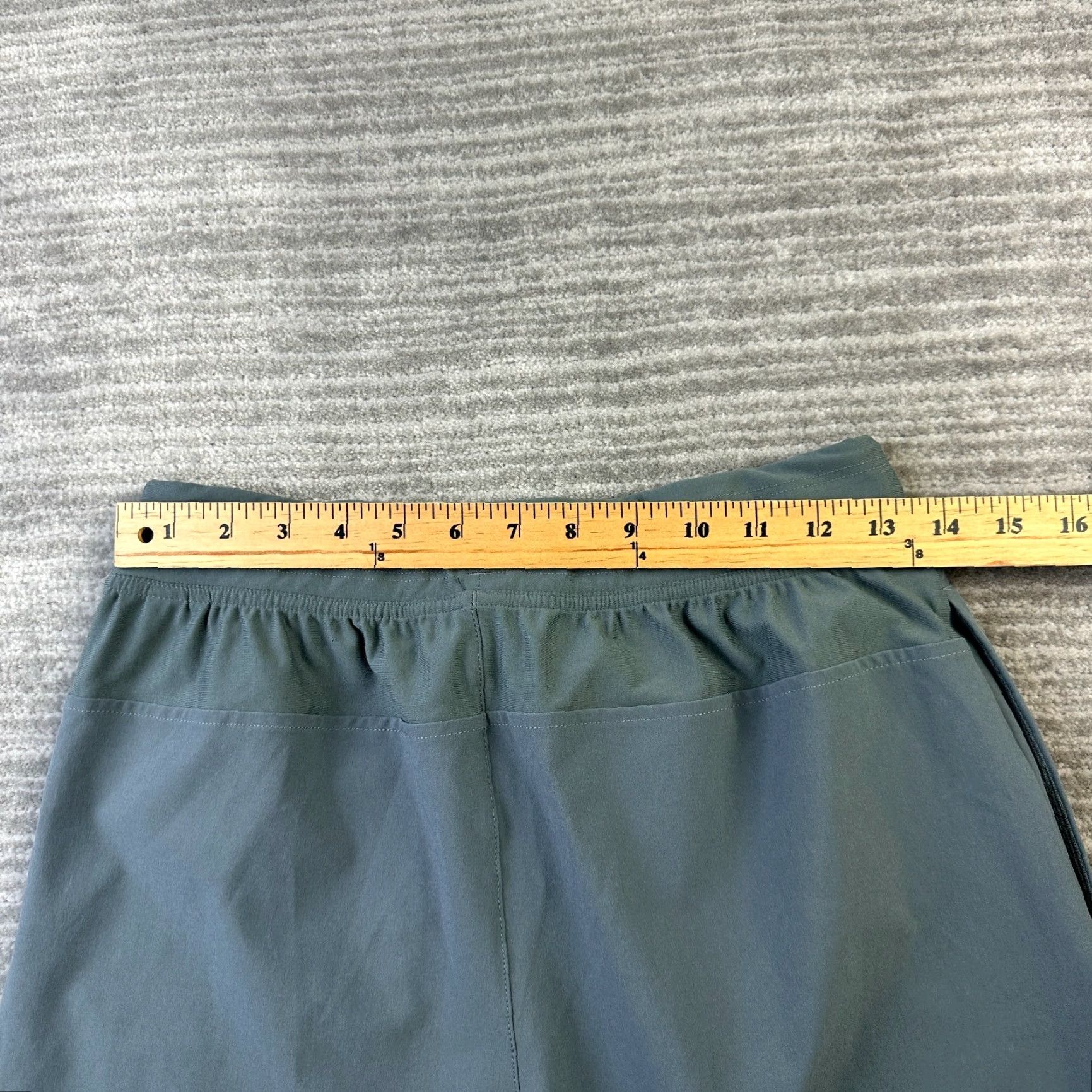 Under Armour Under Armour Shorts Mens Small Gray Project Rock Gym Training Heatgear Size US 27 - 6 Thumbnail