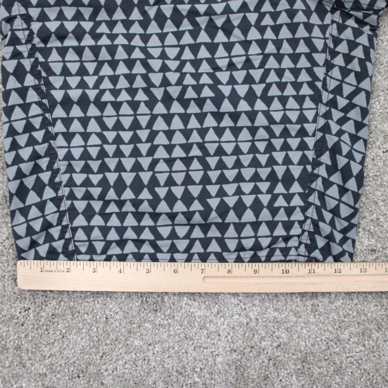 Patagonia Patagonia Hybrid Board Shorts Mens 36 Gray Geometric 100% Nylon w/ 10" inseam Size US 36 / EU 52 - 6 Thumbnail