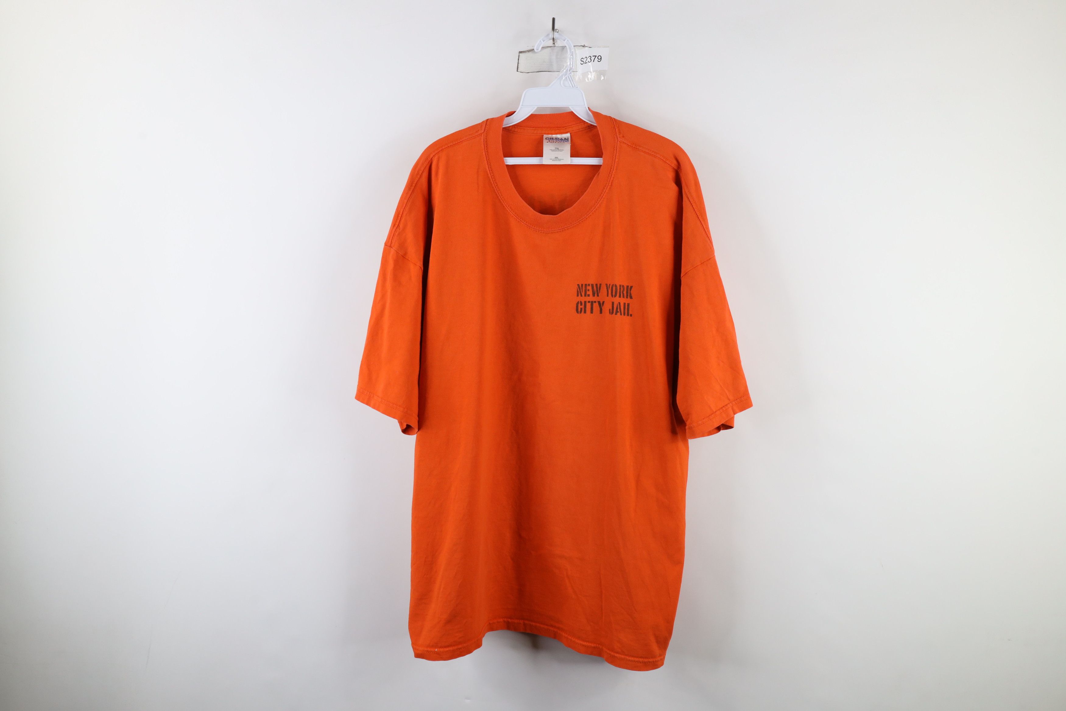 Vintage Vintage 90s Streetwear New York City Jail T-Shirt Orange Size US XXL / EU 58 / 5 - 1 Thumbnail