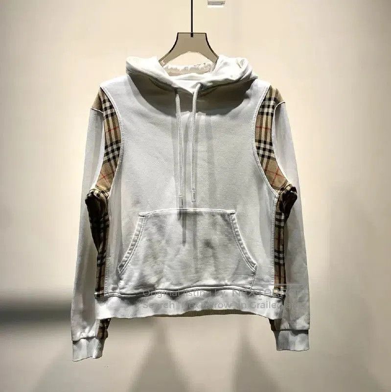 Burberry Women's White Cotton Hoodie.