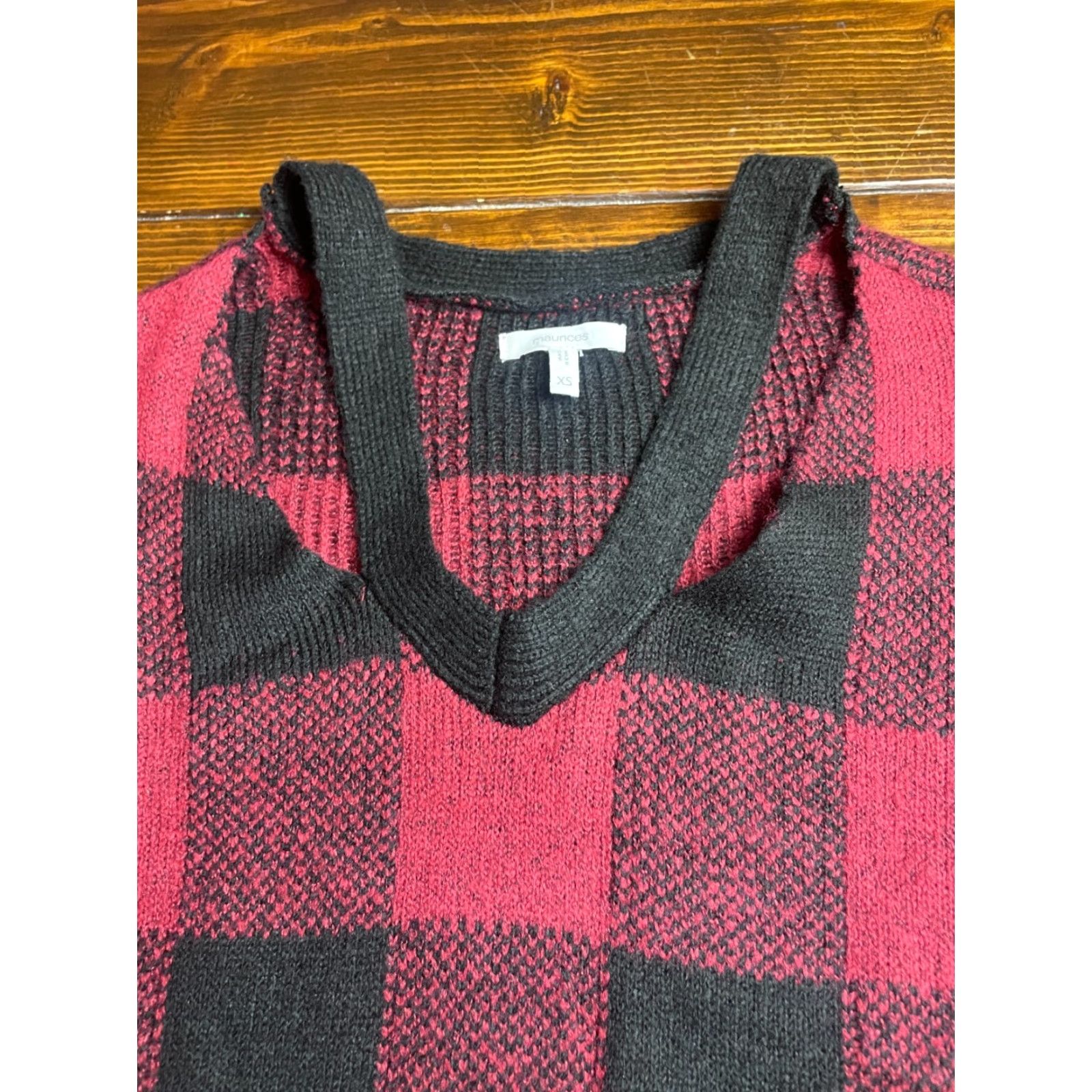 Vintage Maurices Sweater Women's XS Black Red Check Knit V-Neck Long Sleeve Shoulder Cut Out Pullover Size XS / US 0-2 / IT 36-38 - 4 Thumbnail