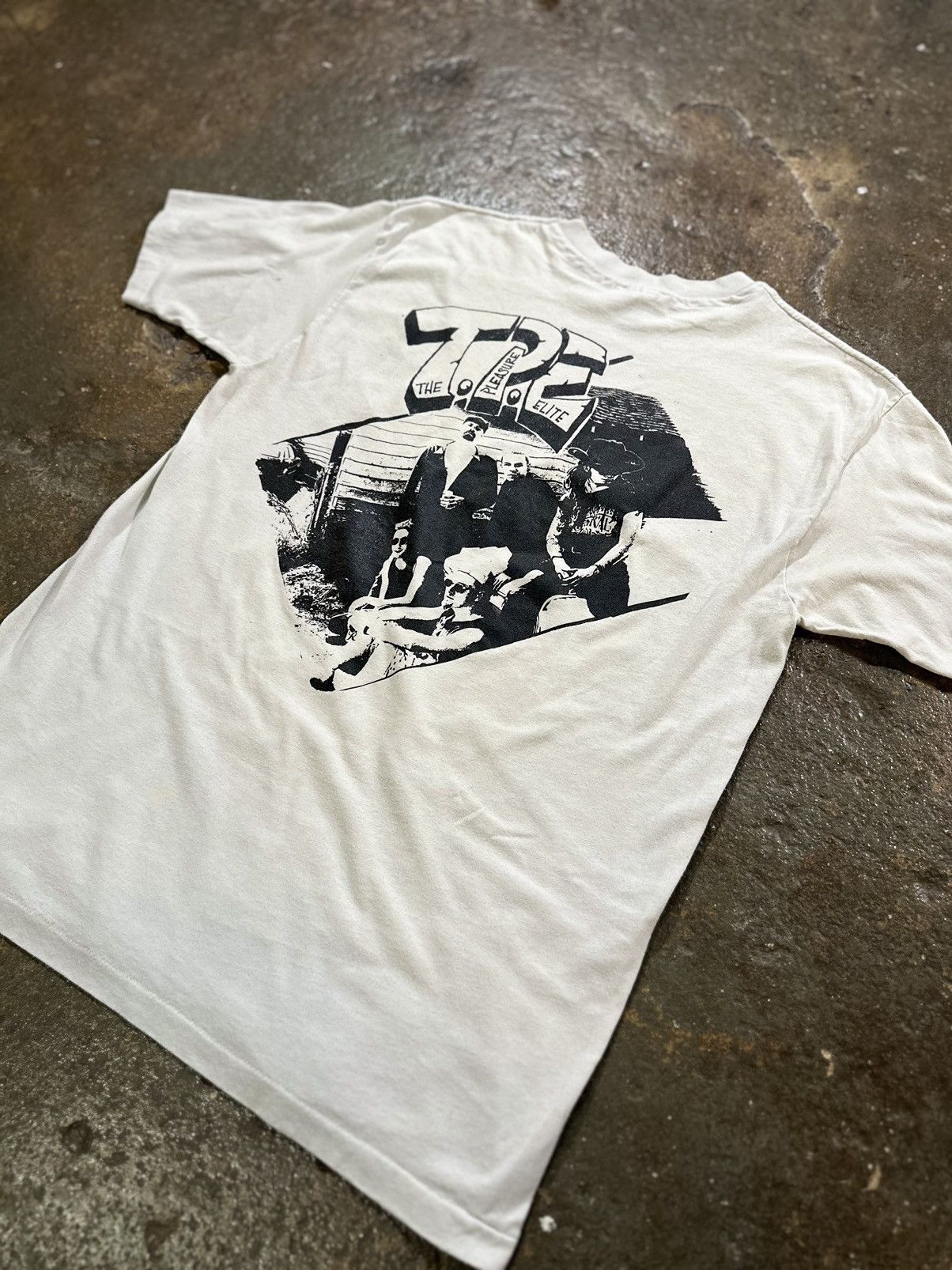 Vintage VINTAGE THE PLEASURE ELITE SHIRT SZ L WHT SINGLE STITCH RARE Size US L / EU 52-54 / 3 - 9 Thumbnail
