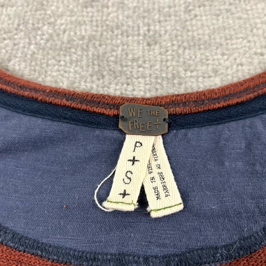 Free People FREE PEOPLE Top Womens PS Small Beach Haven Rusty Red Henley Tee Cotton Roll Tab Shirt Petite Womens Mens? Size S / US 4 / IT 40 - 2 Thumbnail