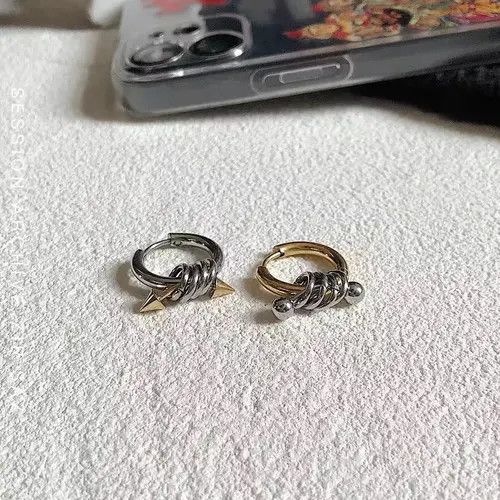 Vintage Vintage asymmetrical gold and silver titanium steel earrings Size ONE SIZE - 1 Thumbnail