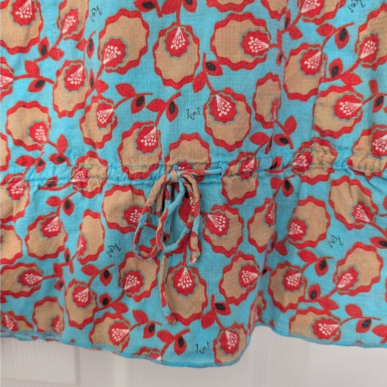 Designer Koi Floral Scrub Top Womens Size Small Blue Cotton Size S / US 4 / IT 40 - 5 Thumbnail
