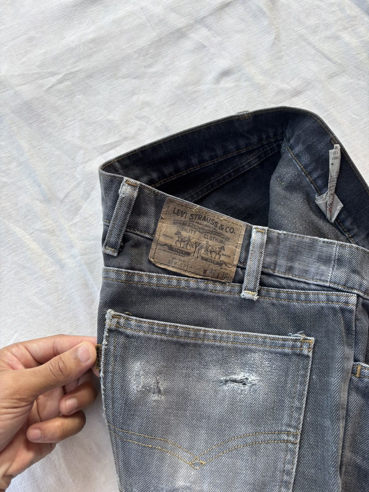 Kapital 🔥VINTAGE LEVIS 519 ORANGE TAB FADED BLACK DISTRESSED DENIM Size US 32 / EU 48 - 10 Thumbnail
