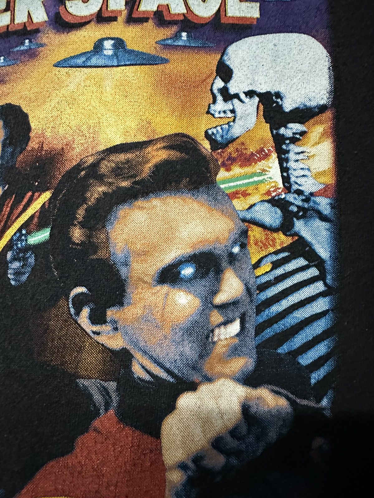 Vintage Rare Vintage Jim Carey Horror Movie Sun Faded Tee Size US L / EU 52-54 / 3 - 3 Thumbnail
