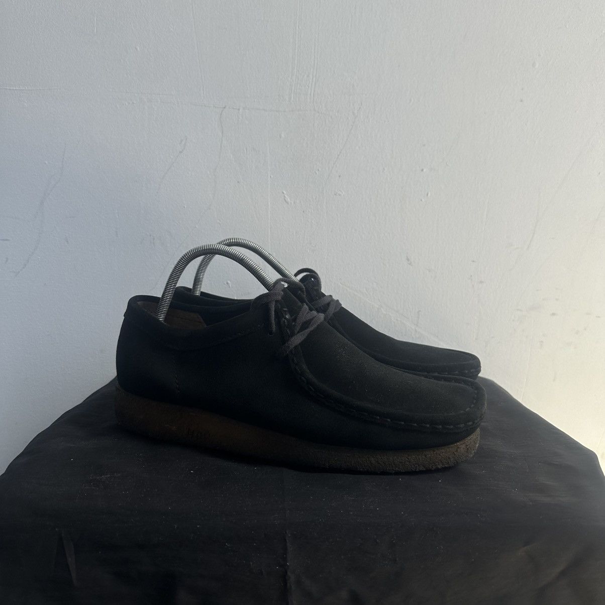 Clarks Clarks Wallabee Black Suede Low Size US 8.5 / EU 41-42 - 3 Thumbnail