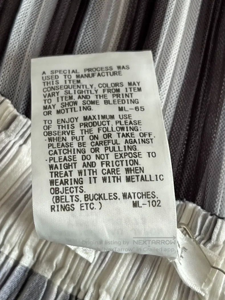 Issey Miyake Issey Miyake size:3 Black Midi Skirt Size 22" - 4 Thumbnail