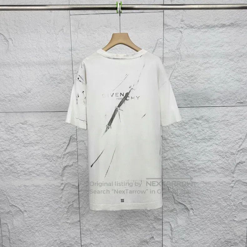 Givenchy Givenchy White Pattern Printed Round Neck Short Sleeve Size US M / EU 48-50 / 2 - 2 Thumbnail