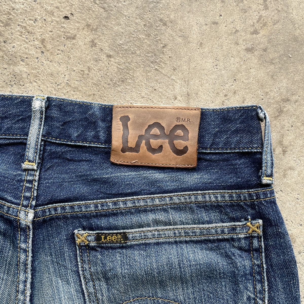 Japanese Brand Vintage Flare Lee Distressed Faded Jeans Denim Pants W29 Size US 29 - 12 Thumbnail