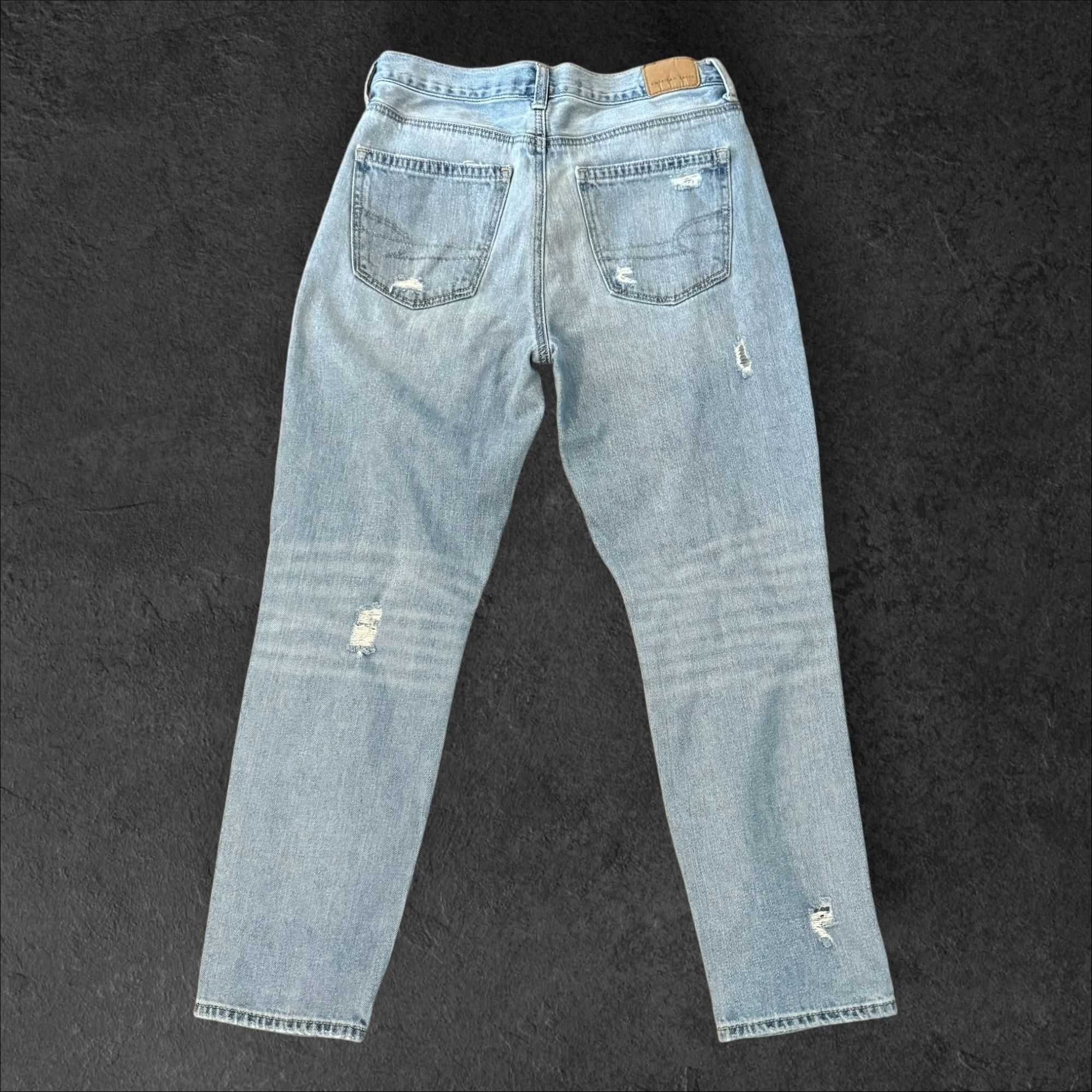 American Eagle Outfitters American Eagle Women's Distress Mom Jeans 4 Short Size 27" / US 4 / IT 40 - 2 Thumbnail