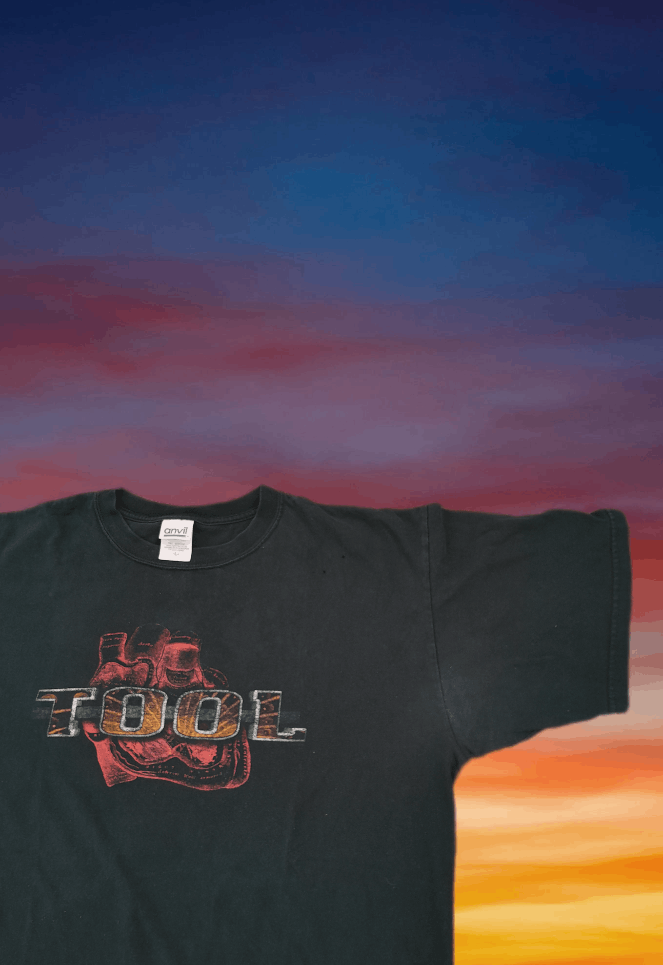 Band Tees Vintage band TOOL Undertow Anatomical Heart 2004 T-Shirt Size US L / EU 52-54 / 3 - 8 Thumbnail