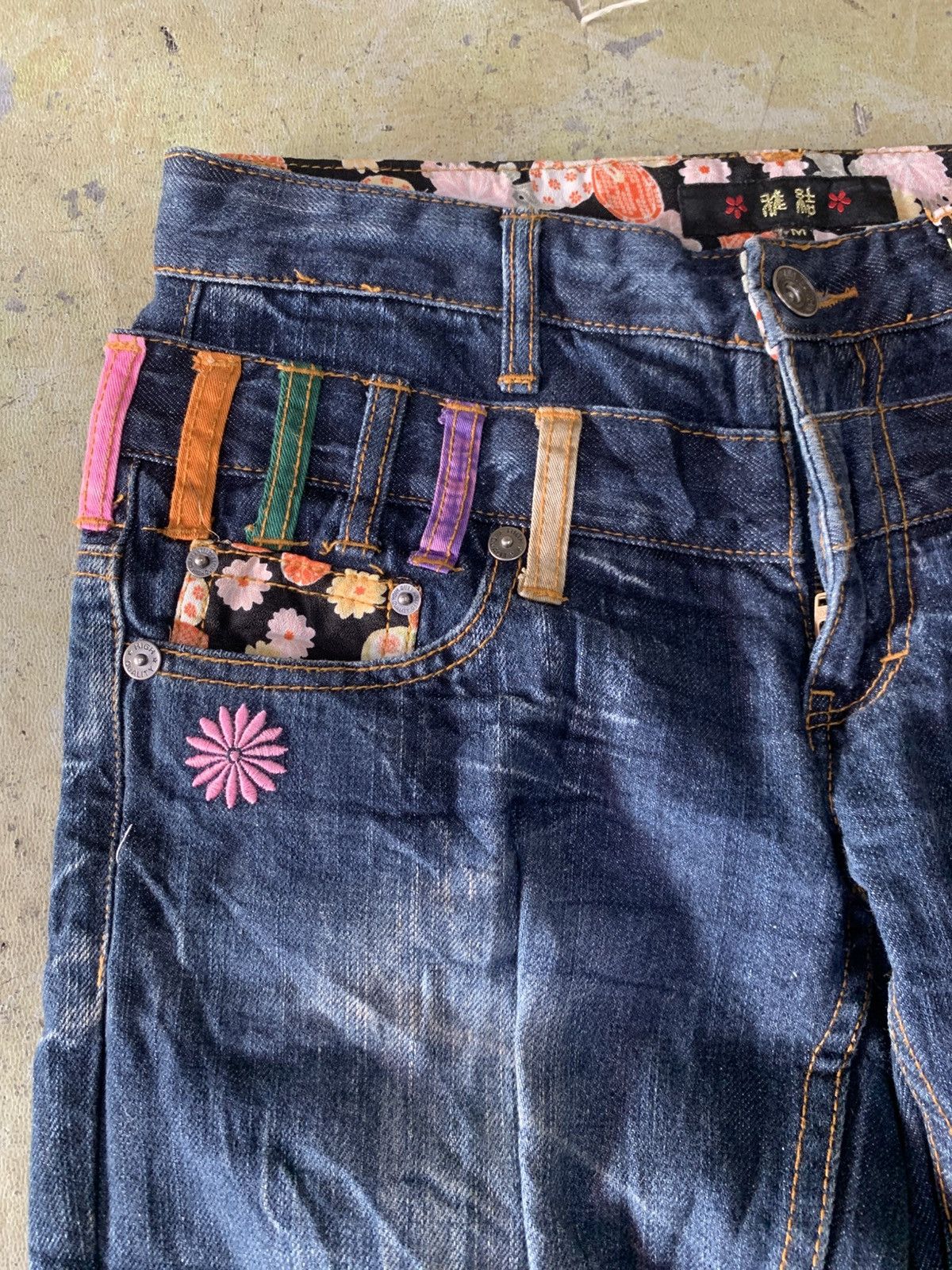 Japanese Brand Jeans Denim, Double Waist Embroidered Floral Print Size M Size 30" / US 8 / IT 44 - 5 Thumbnail