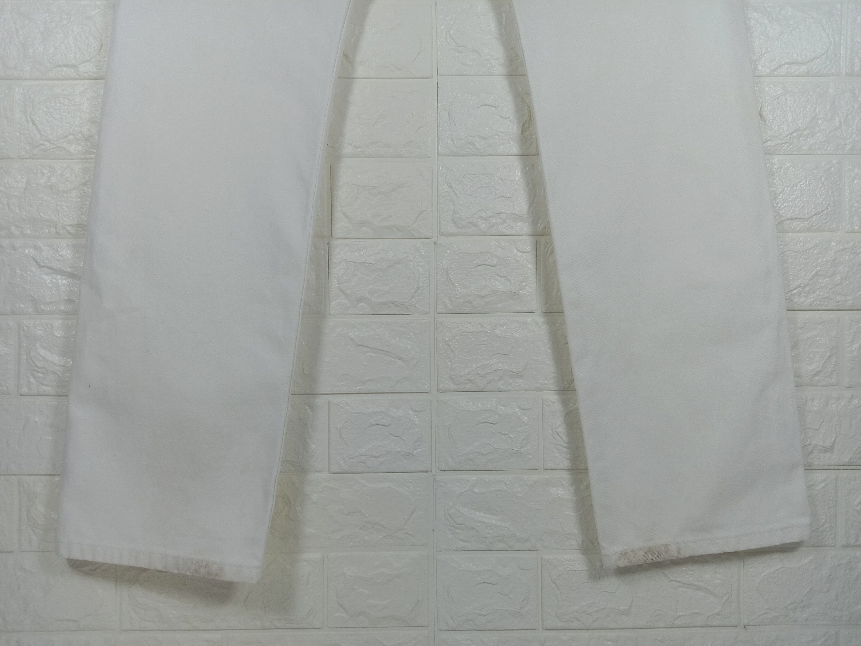 Levi's Vintage Levi's 501 Jeans Straight Leg Button Fly White Denim Size US 32 / EU 48 - 8 Thumbnail