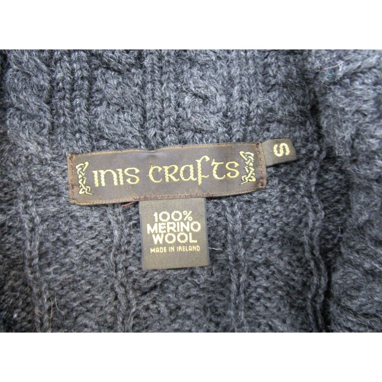 Vintage VINTAGE Inis Crafts Cardigan Women Wool Gray Cable-Knit 1 Button Size S Cardigan Womens Size S / US 4 / IT 40 - 2 Thumbnail