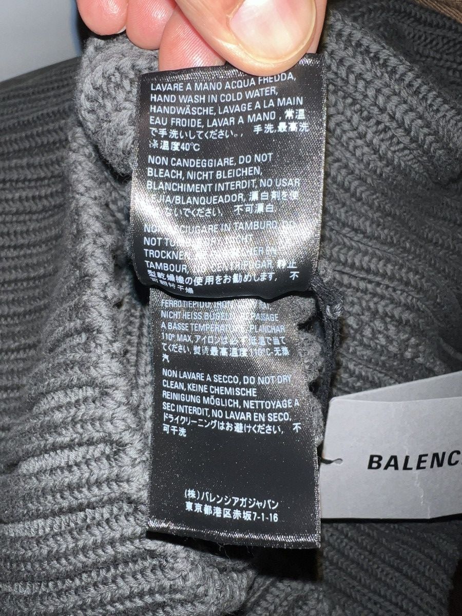 Balenciaga Balenciaga Political Heavy Knit Hoodie Size US M / EU 48-50 / 2 - 8 Thumbnail