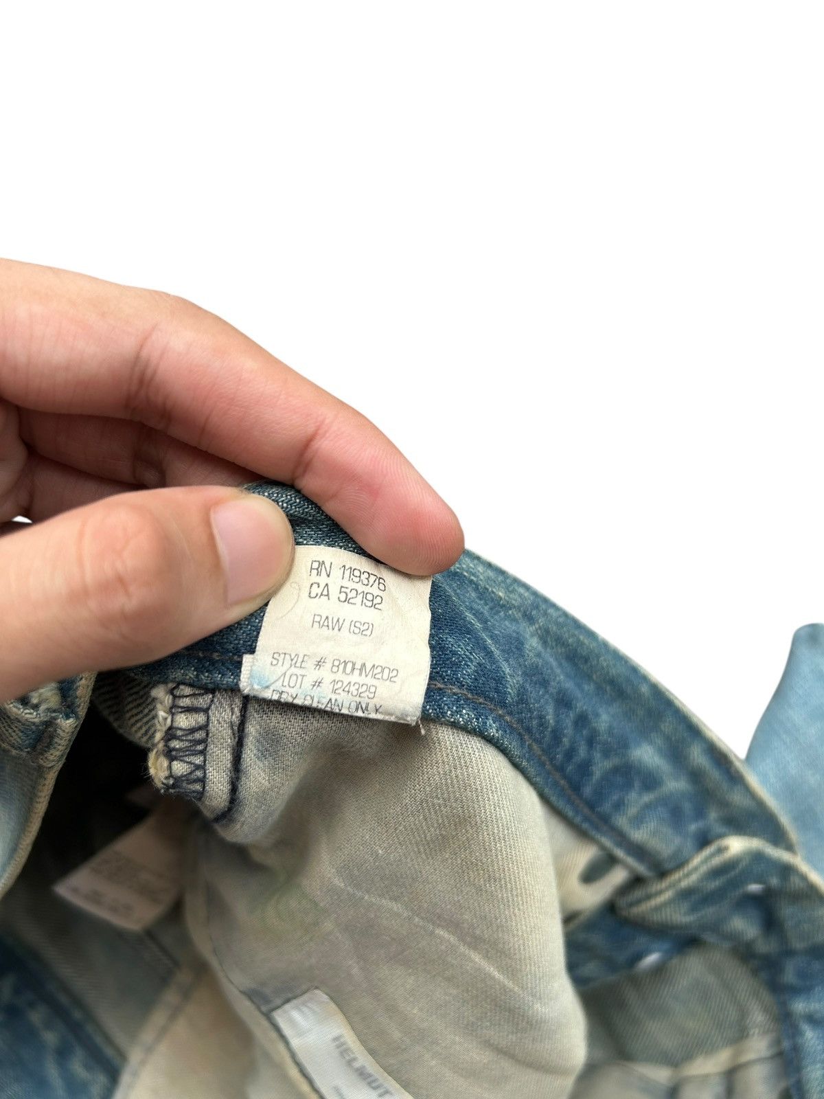 Helmut Lang HELMUT LANG NY SELVEDGE BUTTON FLY DISTRESSED DENIM JEANS Size US 34 / EU 50 - 13 Thumbnail