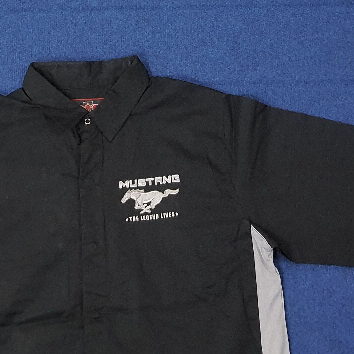 Ford Vintage Ford Mustang Embroidery Logo Work Shirt C267N11 Size US L / EU 52-54 / 3 - 4 Thumbnail