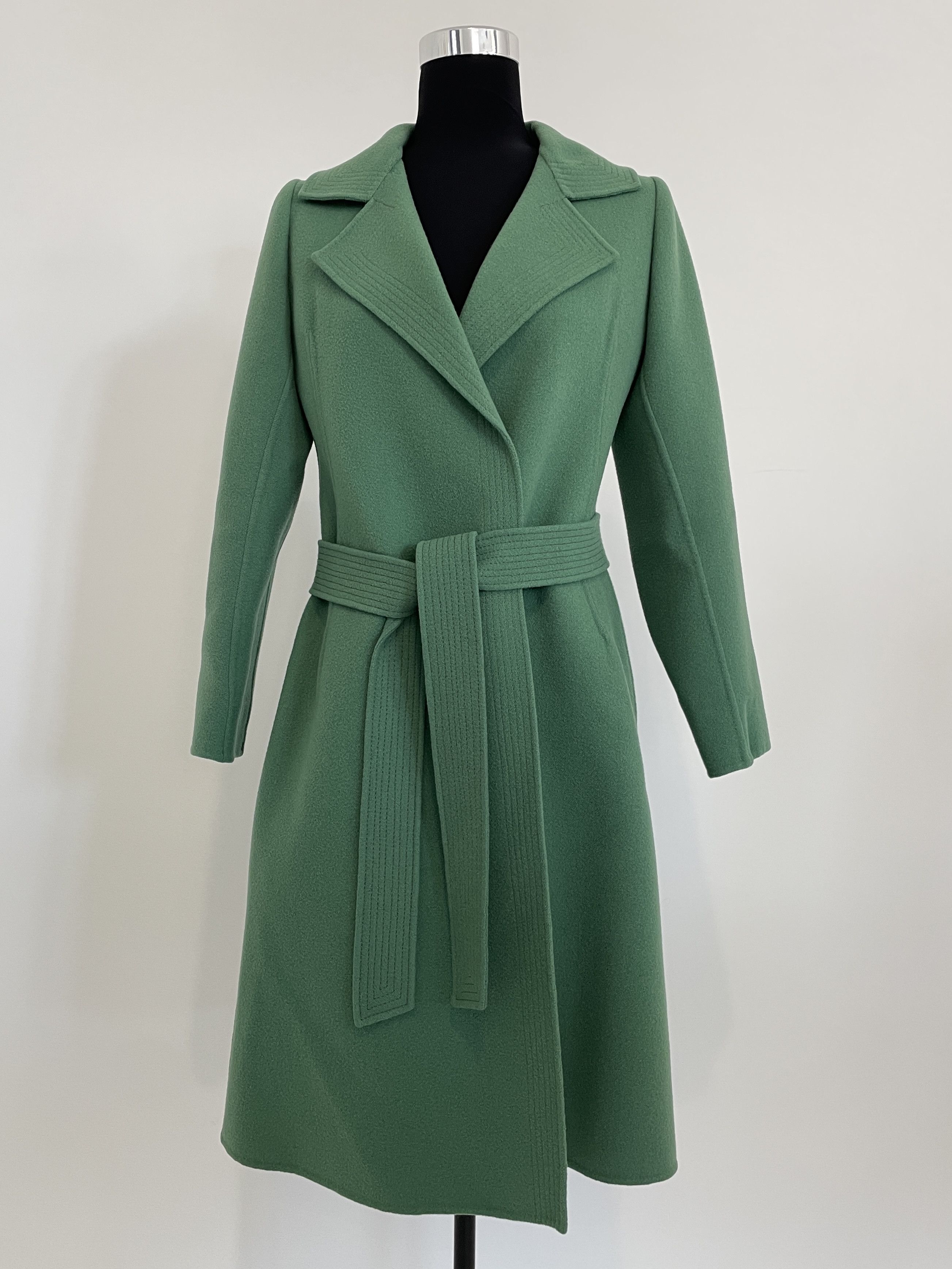 Givenchy × Vintage Runway Fall Winter 1973 Givenchy wool coat Size S / US 4 / IT 40 - 1 Thumbnail