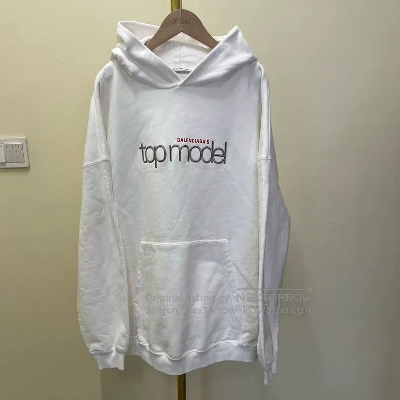 Balenciaga Balenciaga White Hooded Sweatshirt Size US S / EU 44-46 / 1 - 1 Thumbnail