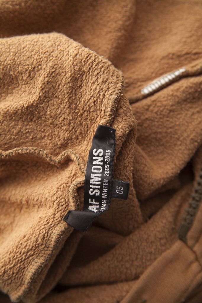 Raf Simons AW05 Poltergeist patched cape Size US M / EU 48-50 / 2 - 8 Thumbnail