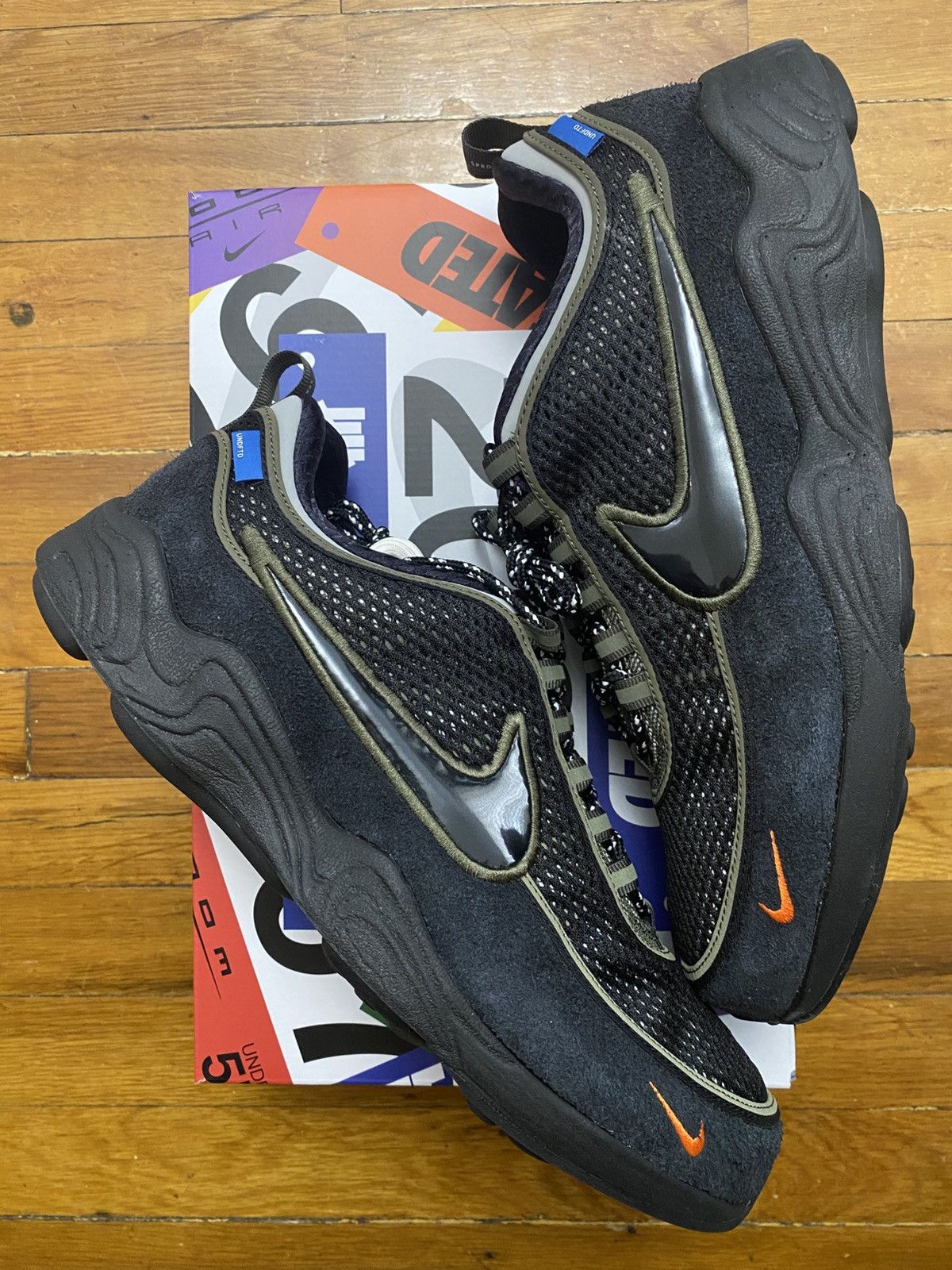 Nike × Undefeated Size 12 - Undefeated x Nike Air Zoom SPIRIDON Khaki Black Size US 12 / EU 45 - 5 Thumbnail