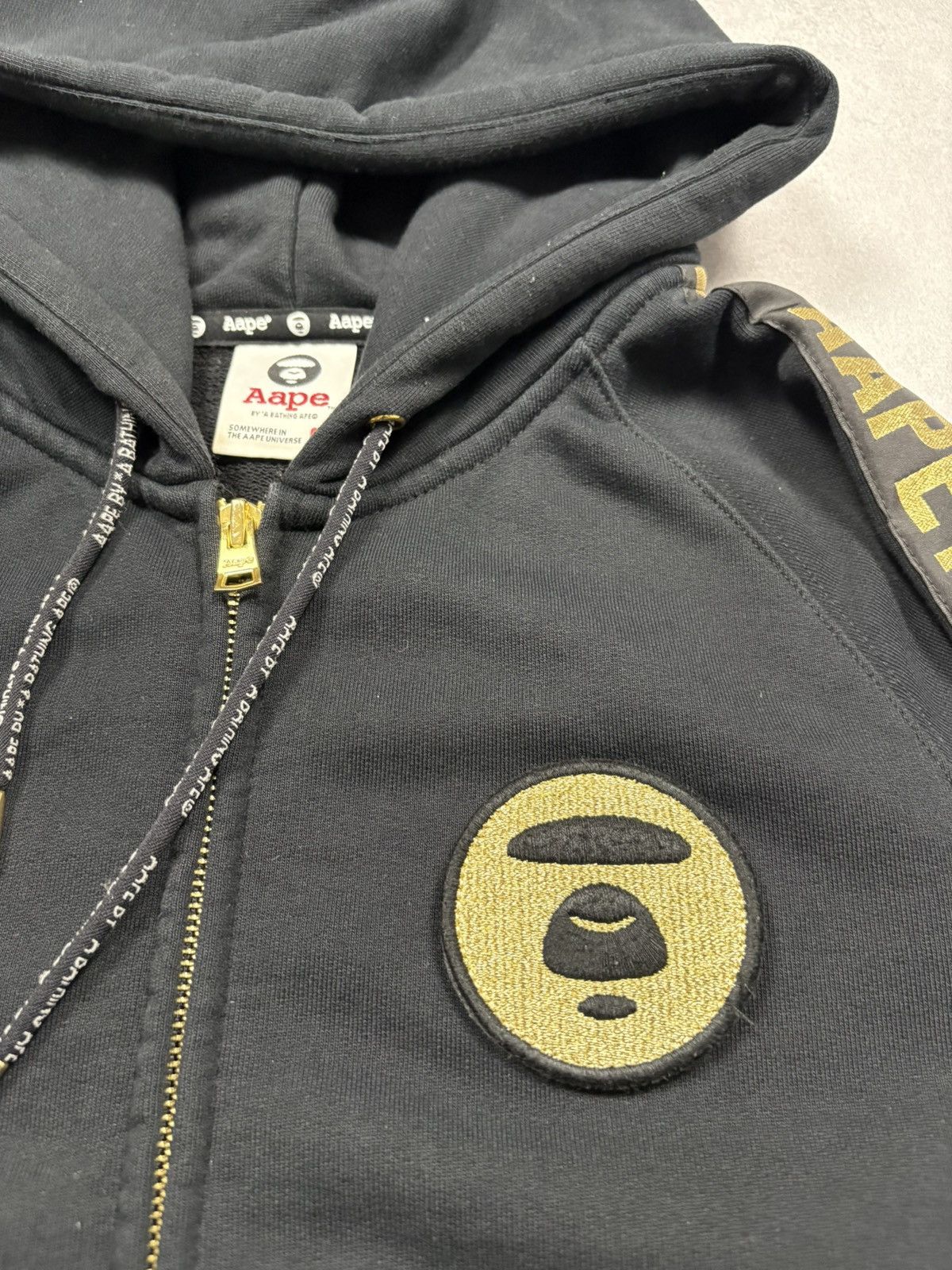 Aape AAPE By A Bathing Ape Black Zip Hoodie Gold Logo Tape Y2K M Size US M / EU 48-50 / 2 - 4 Thumbnail