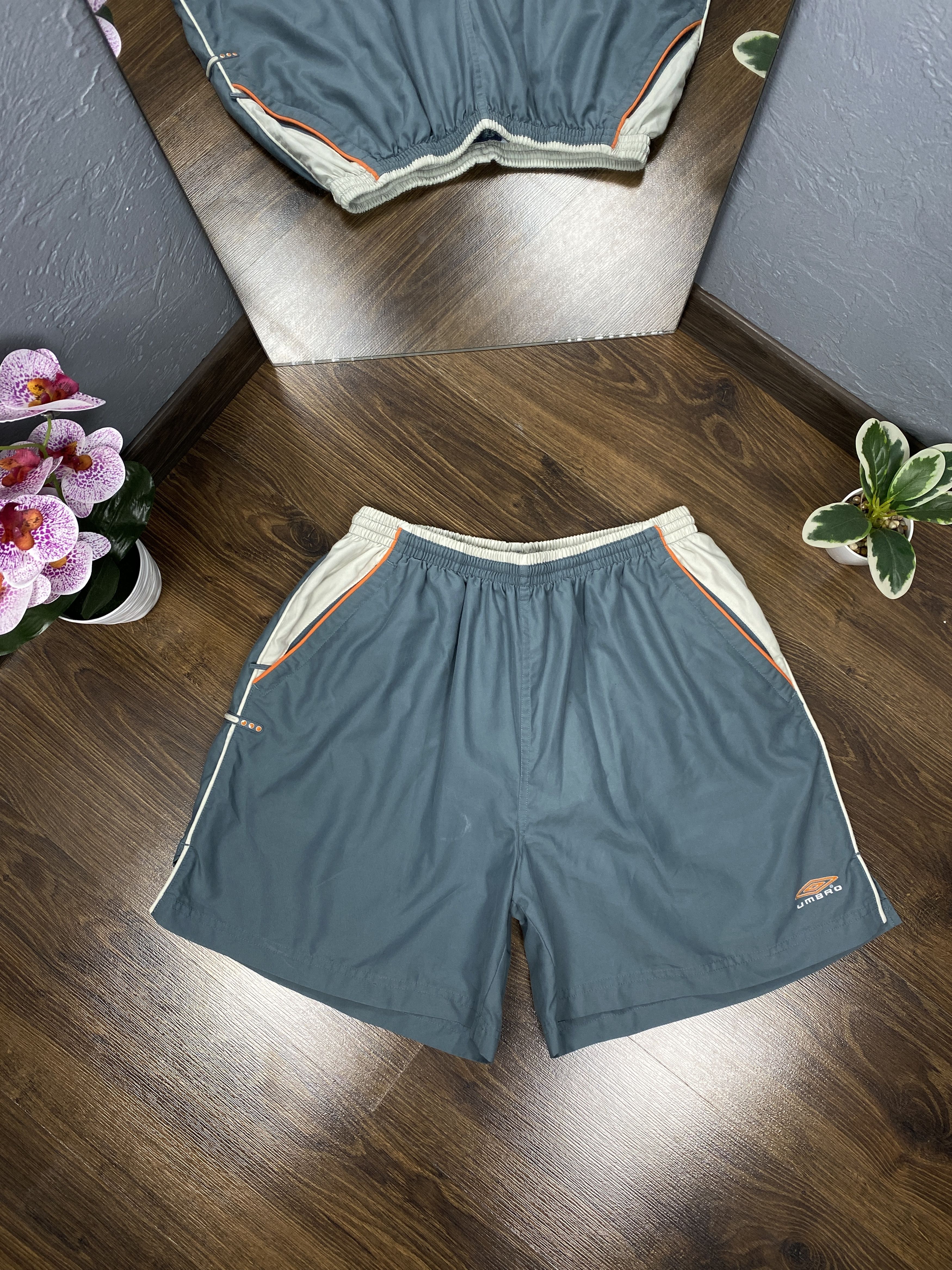 Umbro × Vintage Umbro vintage nylon shorts y2k Size US 34 / EU 50 - 1 Thumbnail