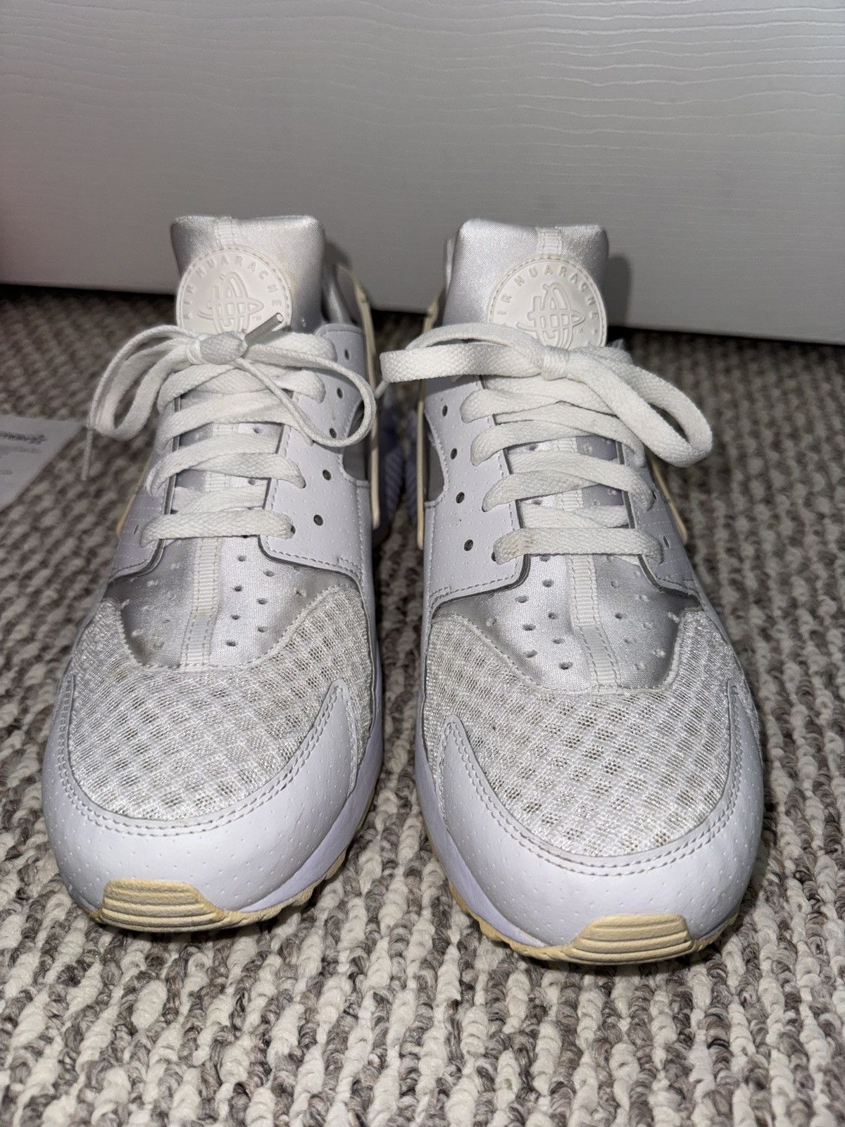 Nike Nike Air Huarache “White / Pure Platinum” (318429-111)10.5 Size US 10.5 / EU 43-44 - 4 Thumbnail