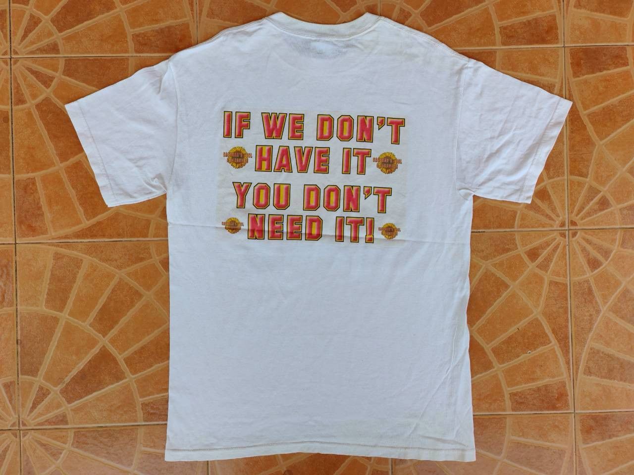 Gildan Ed Seeman Artist Cashman's Tool & Hardware 2005 Vtg T Shirt Size US M / EU 48-50 / 2 - 9 Thumbnail