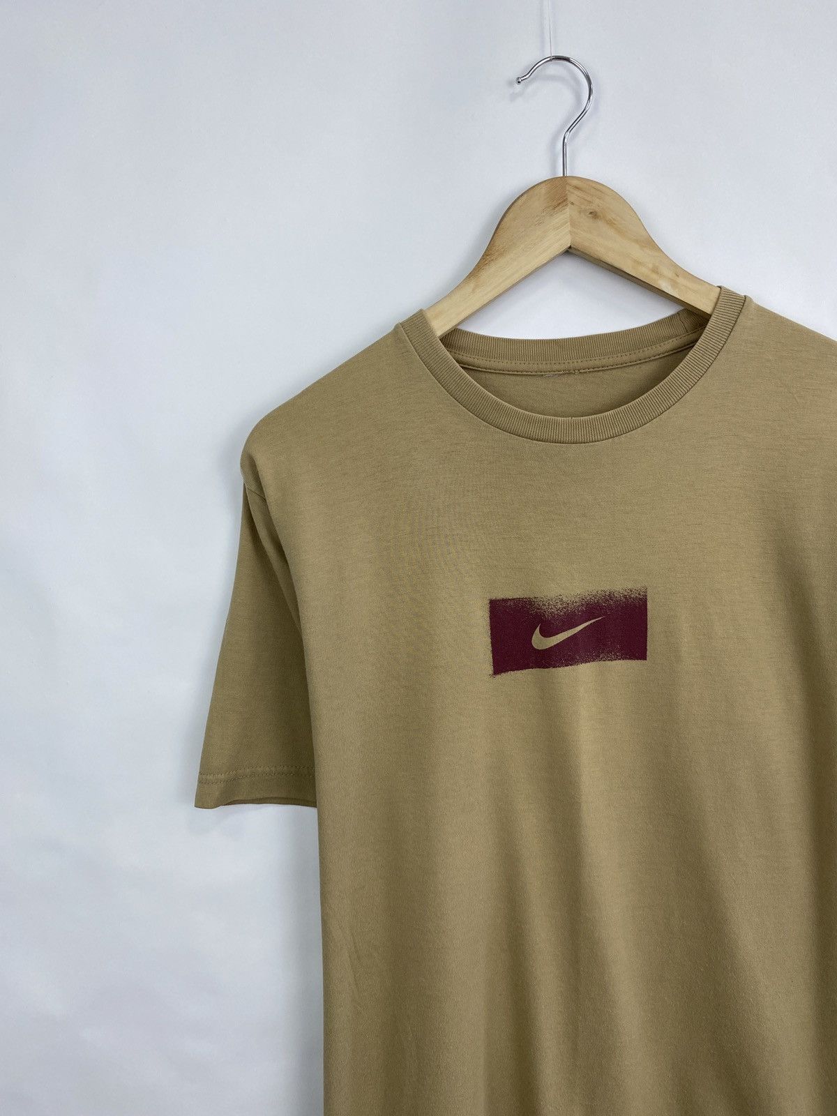 Nike × Vintage 🇺🇸 Vintage 90s Nike Archive T-Shirt Y2K Rare Retro Hype Size US M / EU 48-50 / 2 - 2 Thumbnail