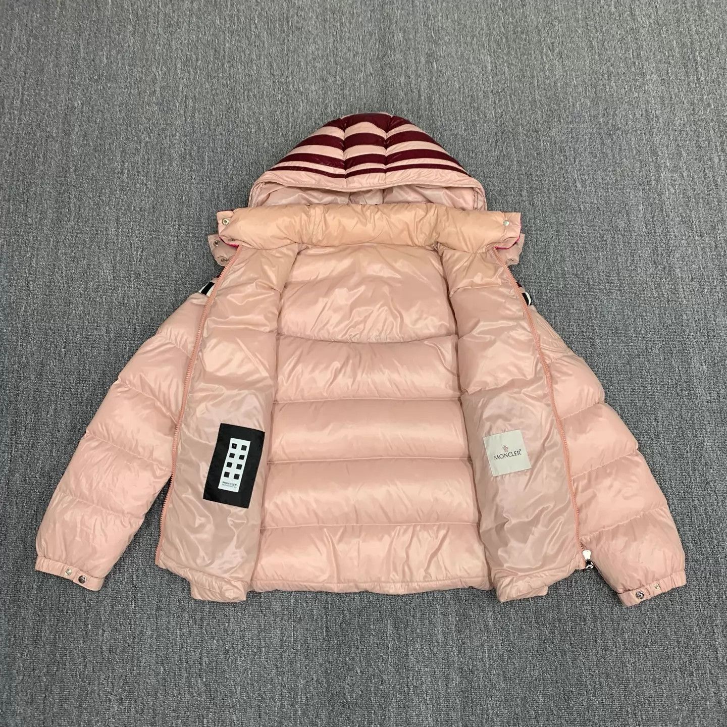Moncler Moncler Pink Patterned Hooded Puffer 1 95 New Size S / US 4 / IT 40 - 9 Thumbnail