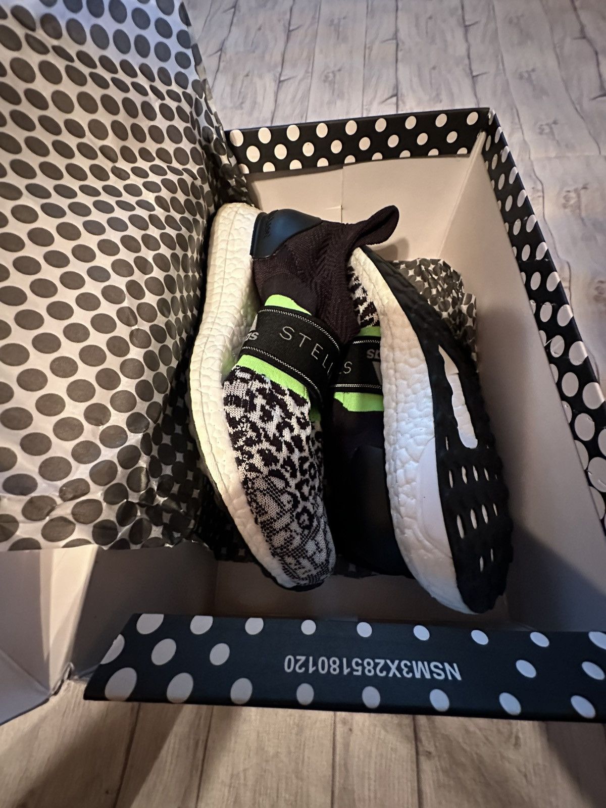 Stella McCartney Adidas Stella McCartney Ultra BOOST 6.5 Black G28336 Size US 6.5 / IT 36.5 - 4 Thumbnail