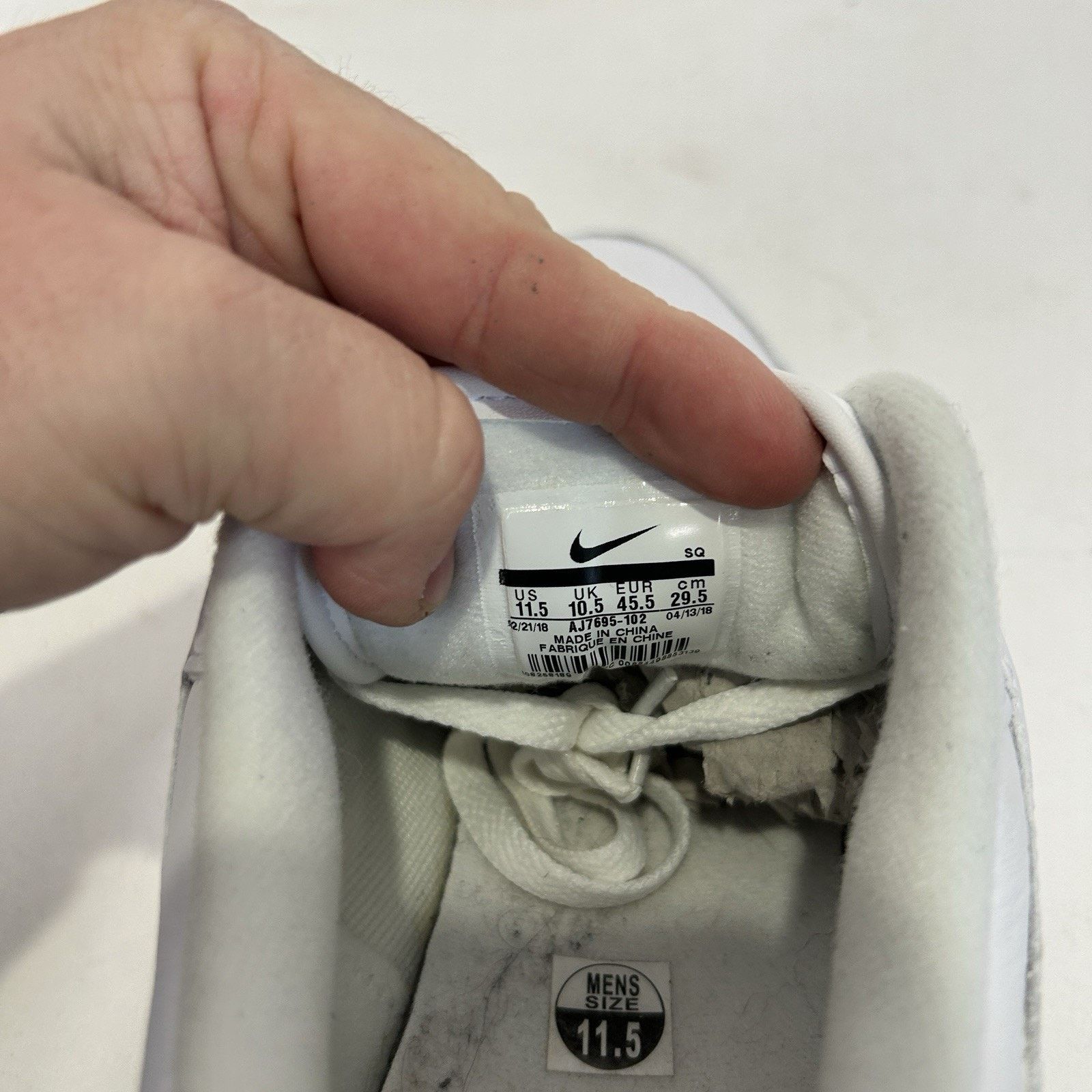 Nike Nike Air Max 90/1 “White Metallic Gold” AJ7695-102 Size US 11.5 / EU 44-45 - 8 Thumbnail
