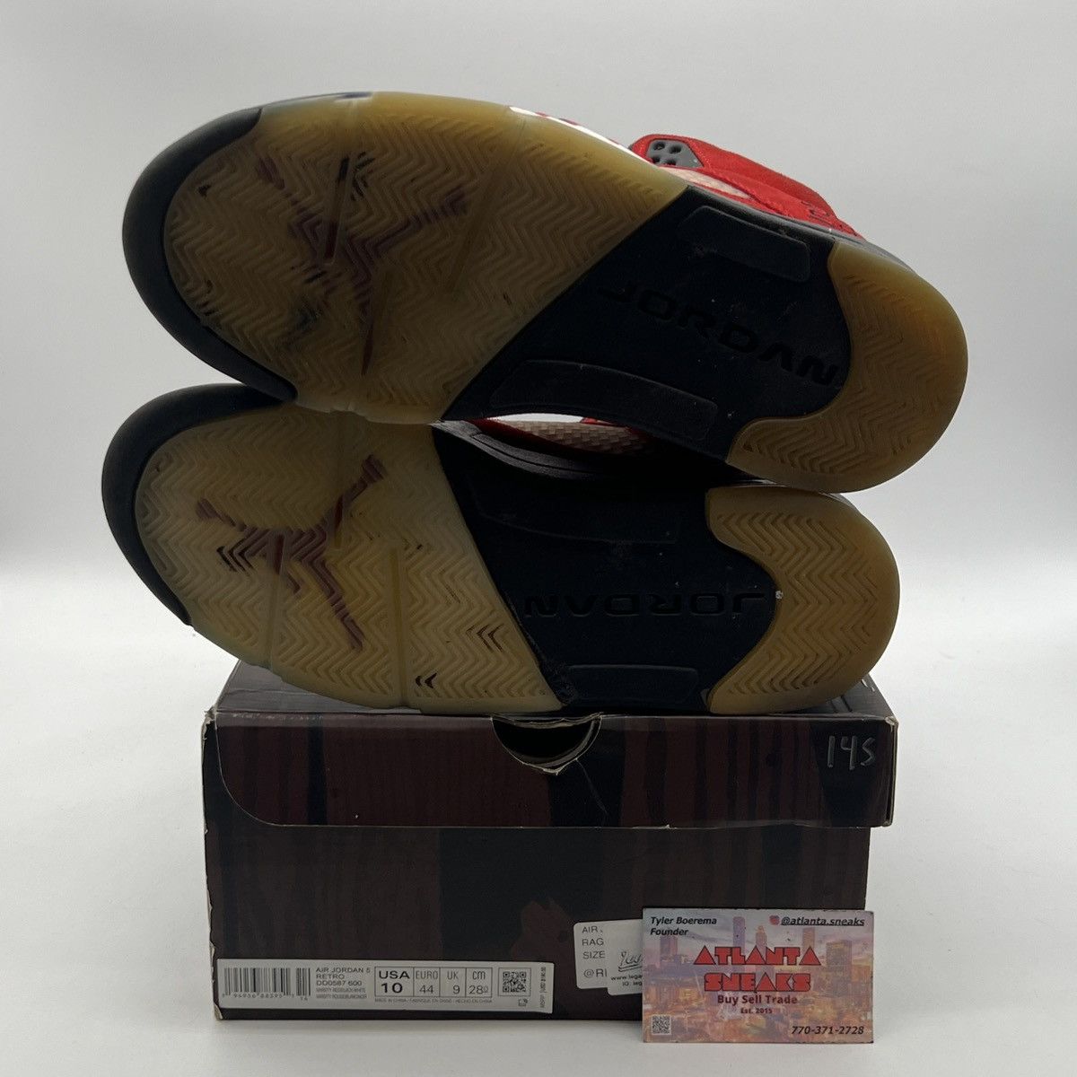 Jordan Brand Air Jordan 5 raging Bull Size US 10 / EU 43 - 7 Thumbnail