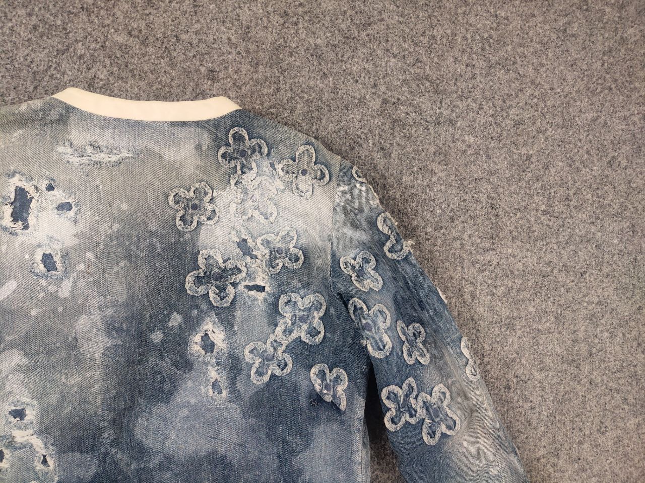 Dsquared2 Dsquared2 Vintage Denim Flower Applique Cropped Zip Jacket Size M / US 6-8 / IT 42-44 - 14 Thumbnail