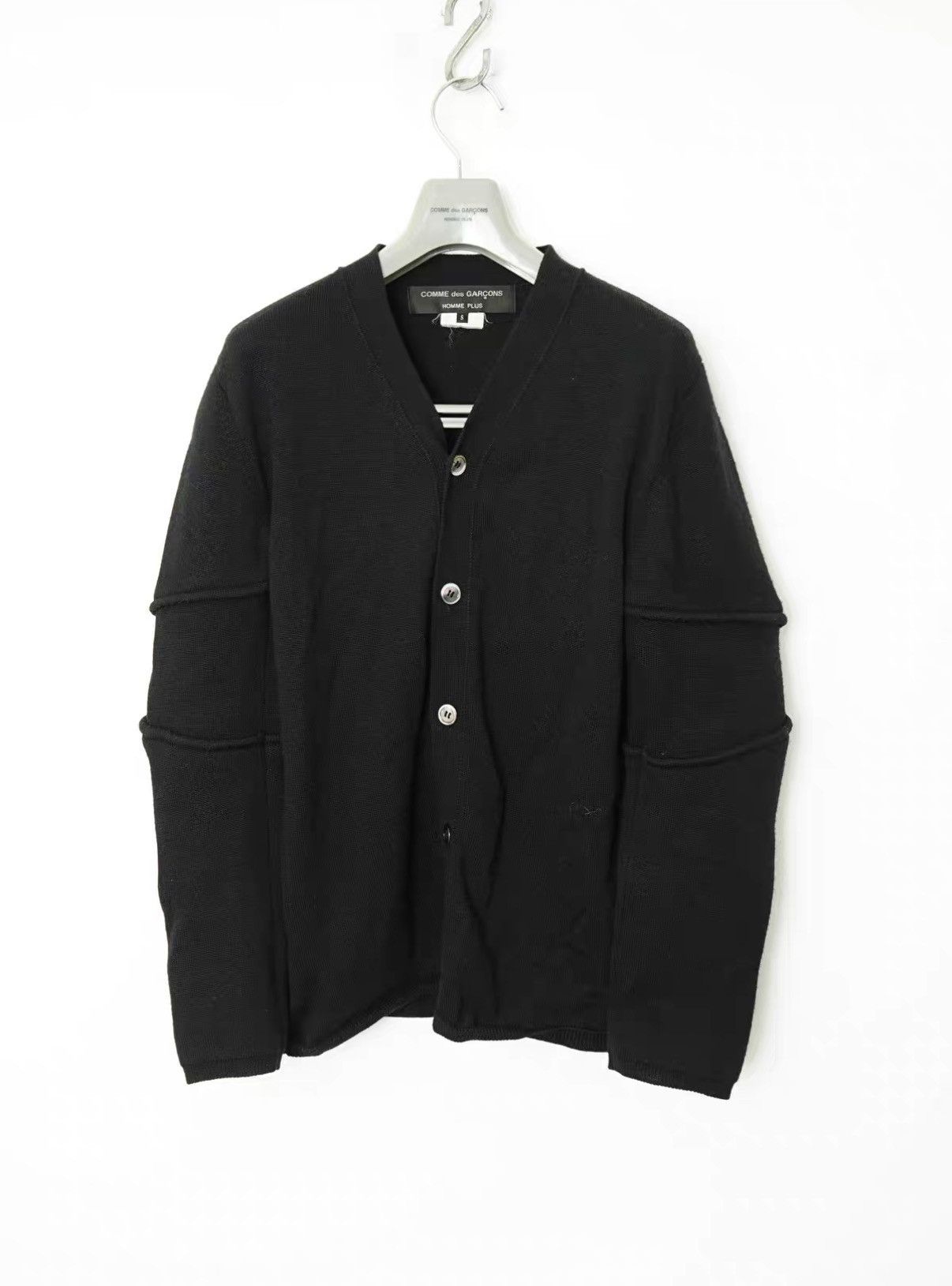 Comme des Garcons Comme des Garçons Cut-Out Armor Sleeve Cardigan Size US S / EU 44-46 / 1 - 1 Thumbnail