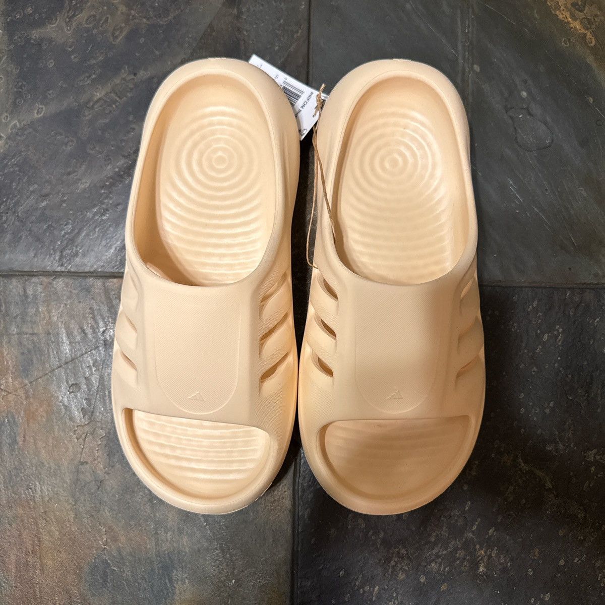 adiFOM IIInfinity Slide 'Warm Vanilla'