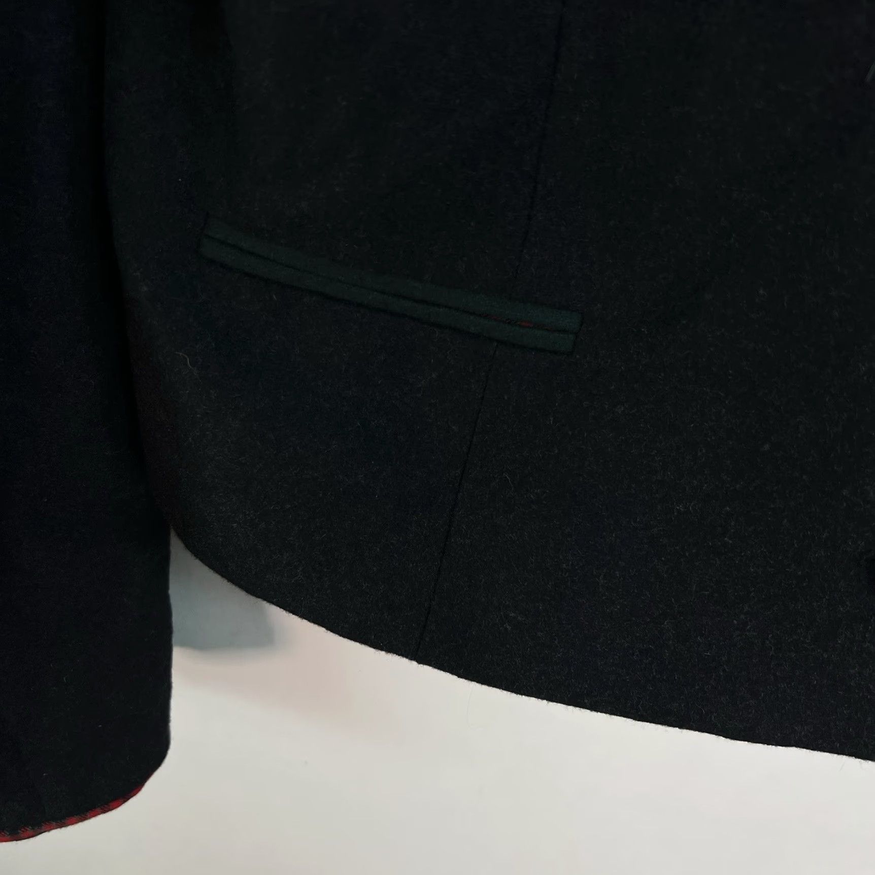 Vintage VINTAGE A. Hillebrand Wool Blend Button Sport Jacket Womens 10 US Gray Shawl Lapel Blazer Short Length Six-Button Front Six-Button US 42 EU Size L / US 10 / IT 46 - 5 Thumbnail