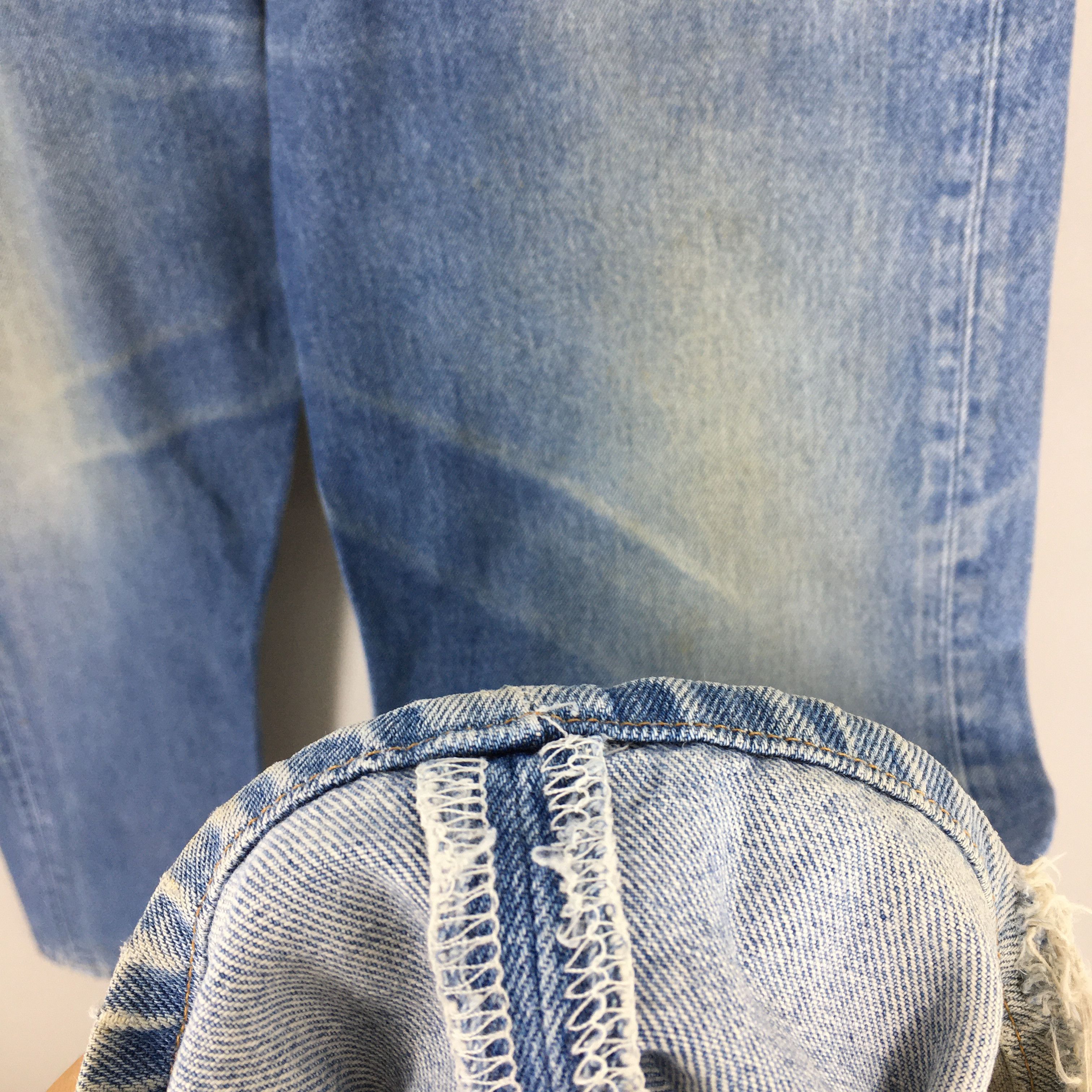 Size 36x30 Vintage 90s Levi's 501 Faded Blue Jeans