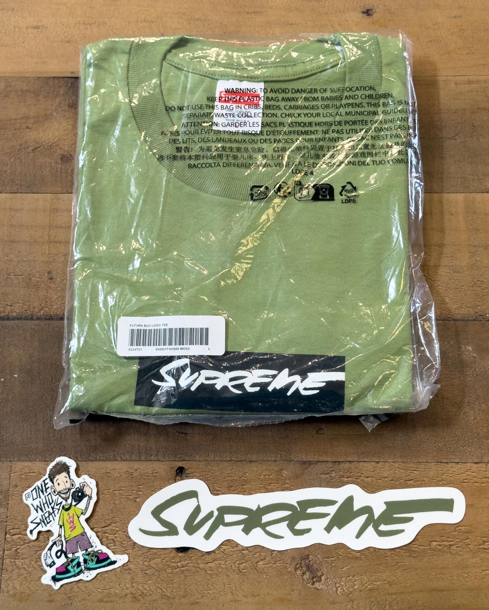 Supreme Supreme Futura Box Logo Tee & Sticker Size Large Size US L / EU 52-54 / 3 - 1 Thumbnail
