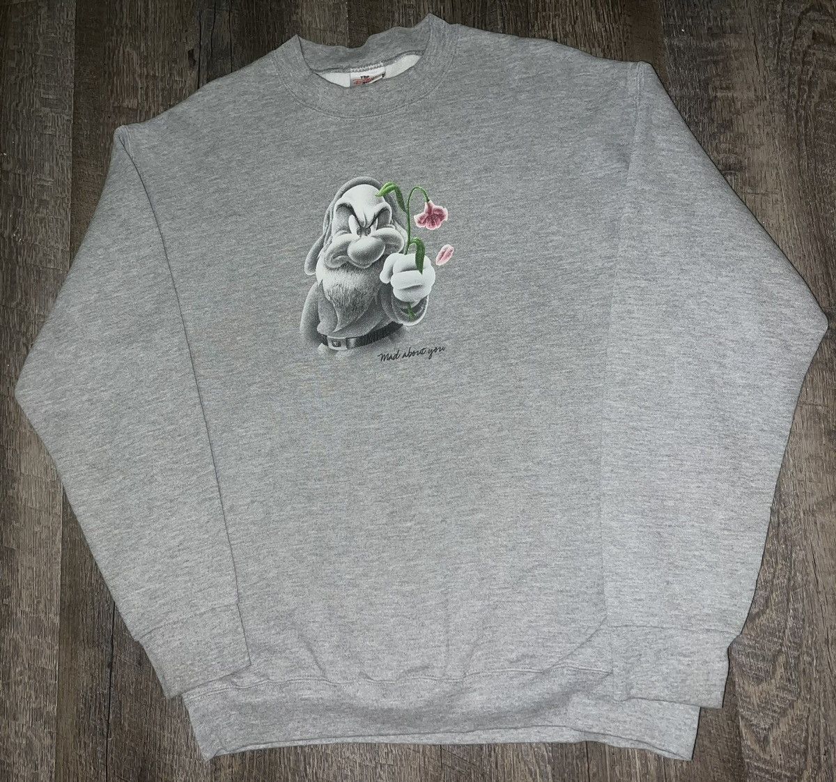 Disney Vintage Disney Snow White Grumpy Crewneck Sweater size M Size US M / EU 48-50 / 2 - 1 Thumbnail